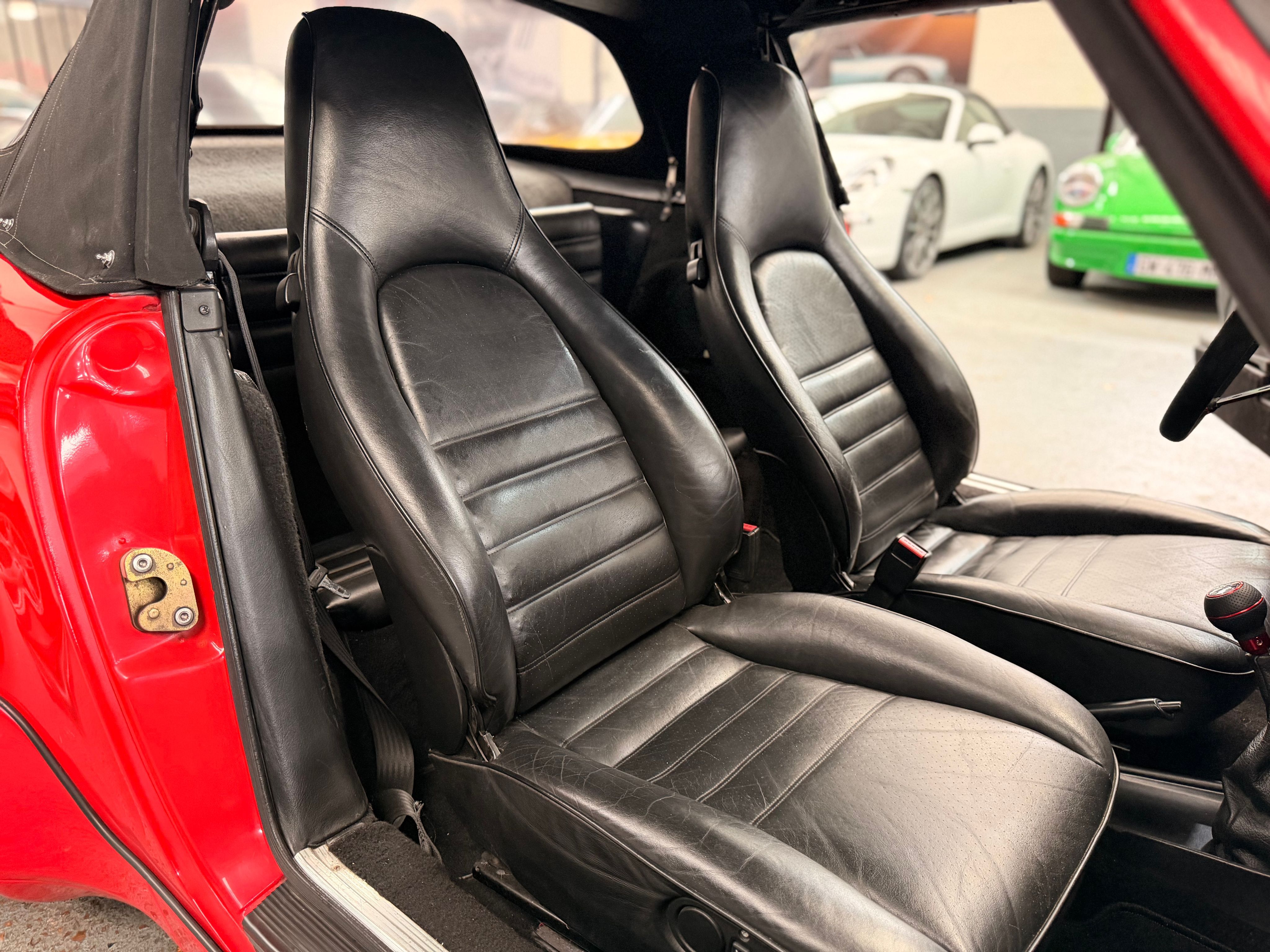 Porsche 911 Carrera Cabriolet 964 WTL Look kilometrage d origine 1985 — photo (13)