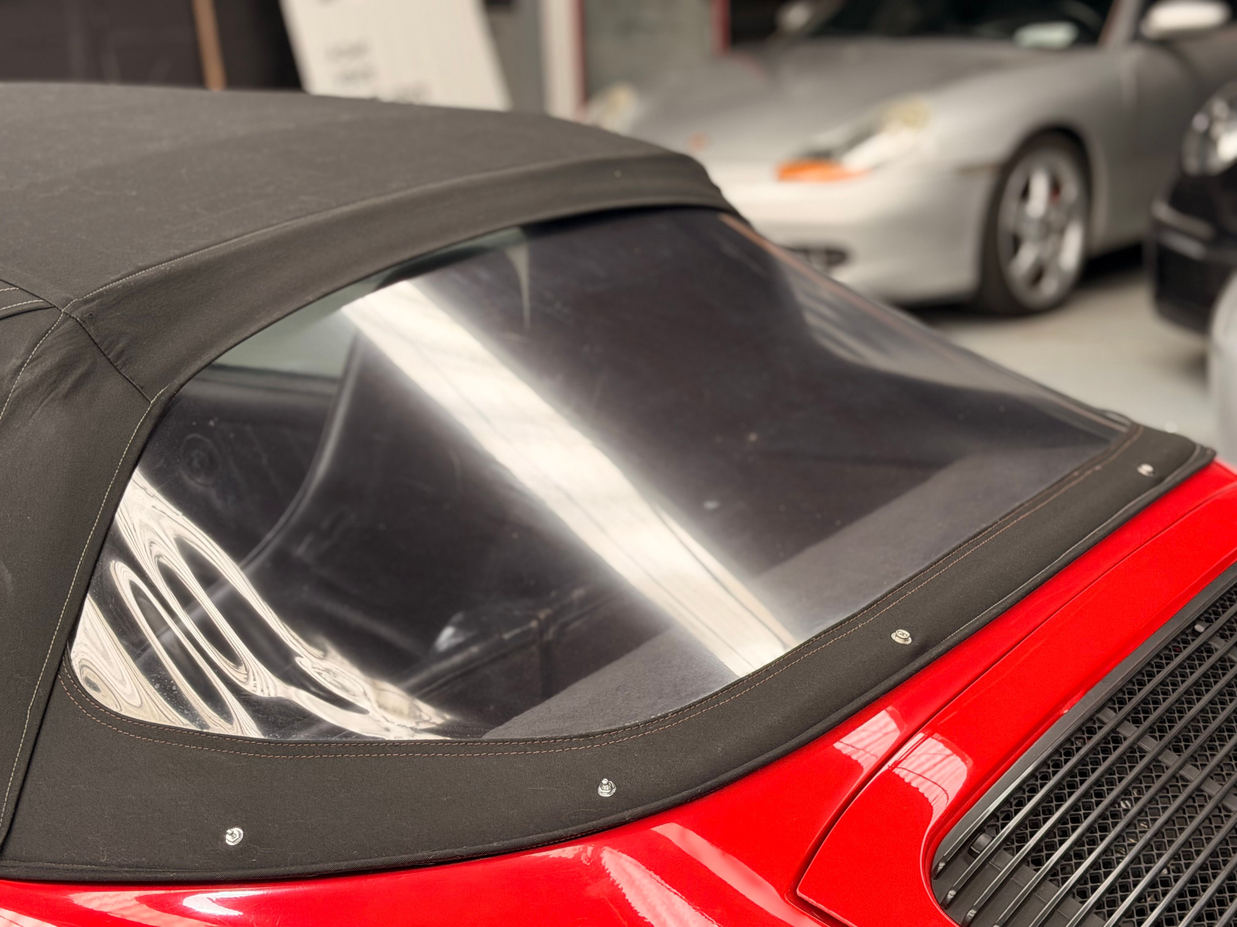 Porsche 911 Carrera Cabriolet 964 WTL Look kilometrage d origine 1985 — photo (24)