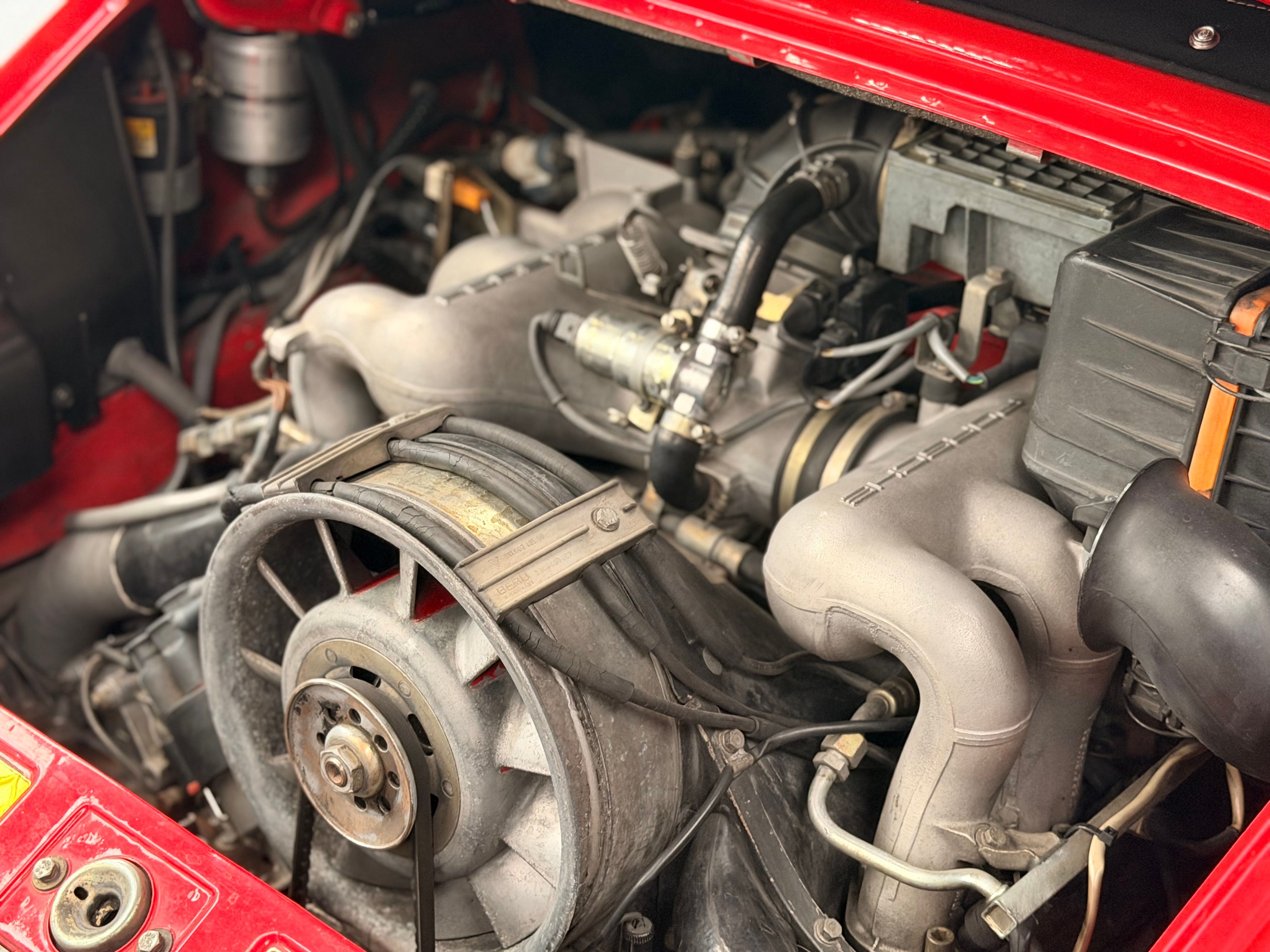 Porsche 911 Carrera Cabriolet 964 WTL Look kilometrage d origine 1985 — photo (29)