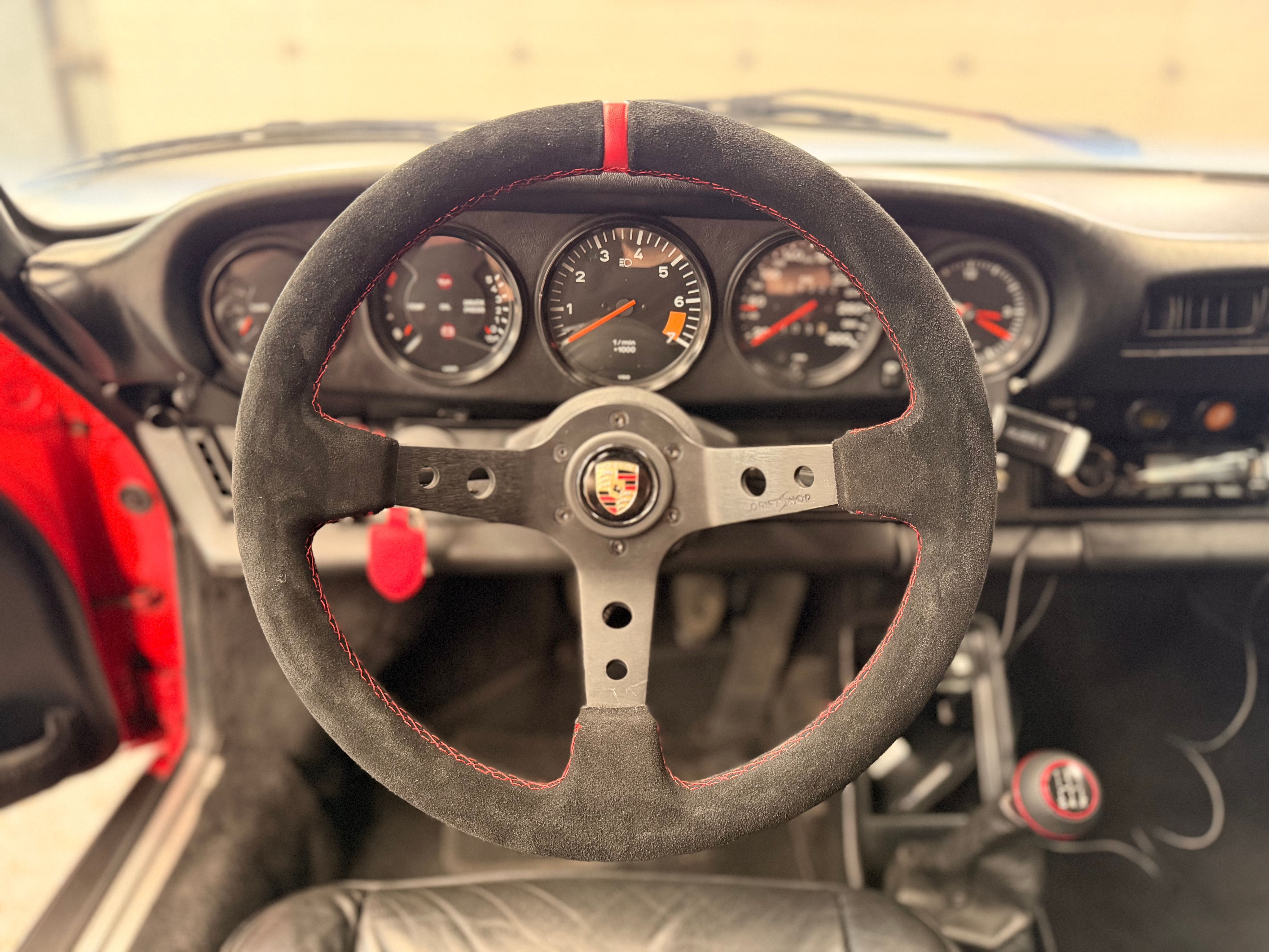 Porsche 911 Carrera Cabriolet 964 WTL Look kilometrage d origine 1985 — photo (36)
