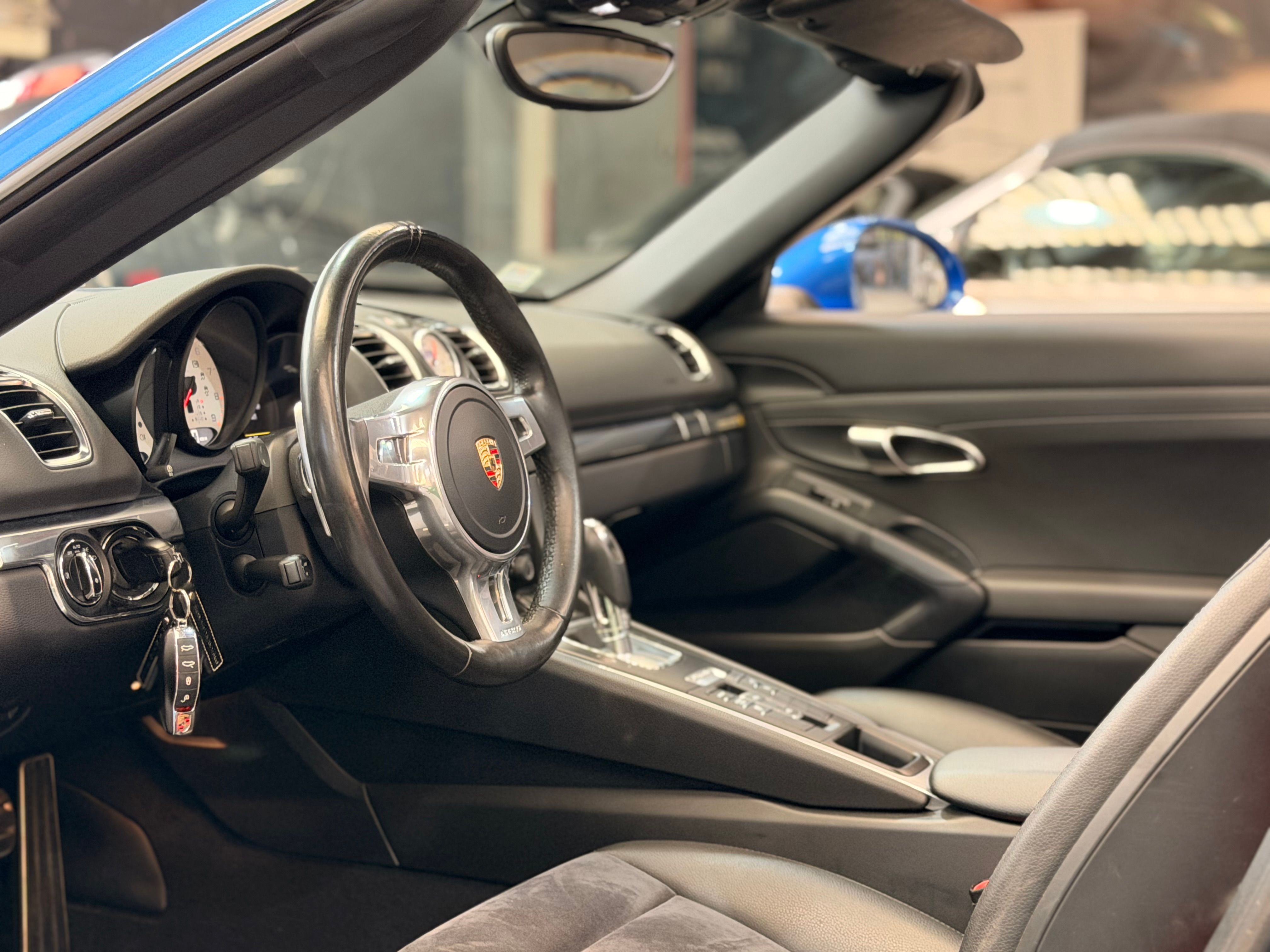 Porsche 981 Boxster 2.7 265cv PDK Chrono 48000 km Bleu saphire 2014 — photo (12)