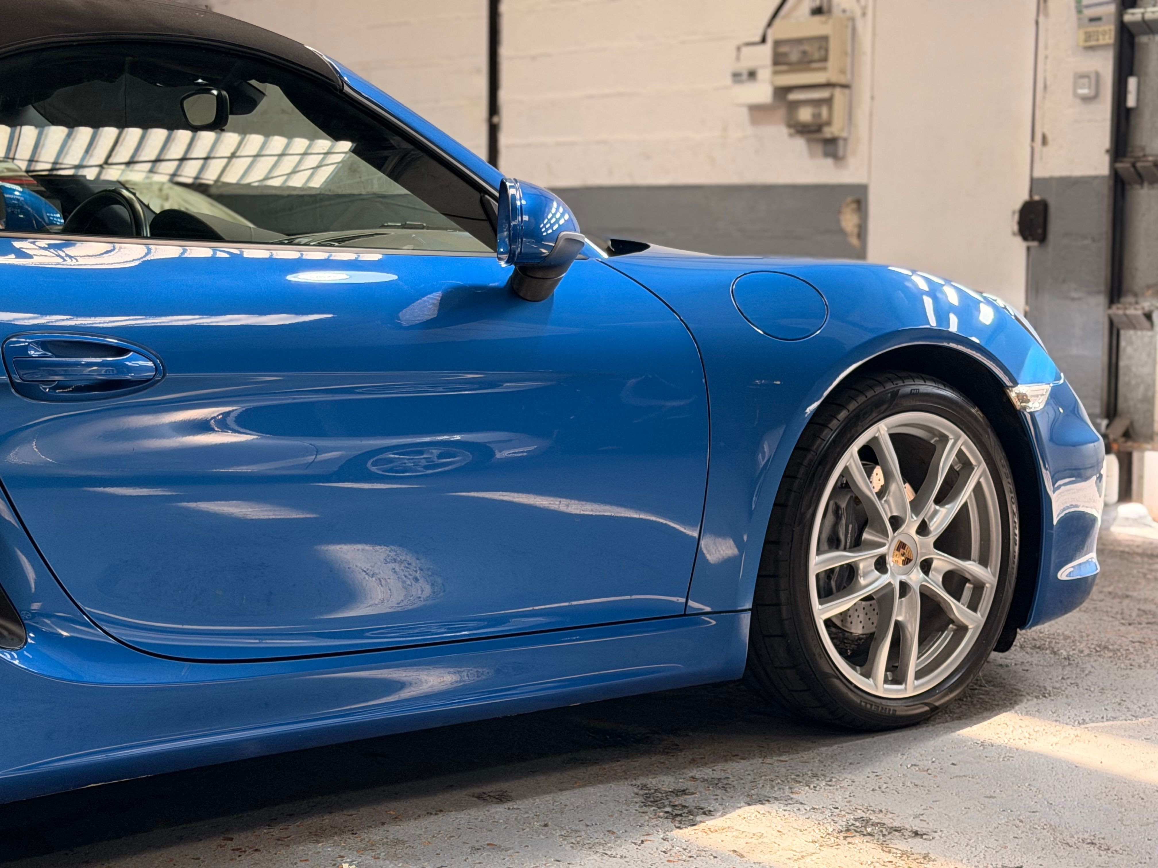 Porsche 981 Boxster 2.7 265cv PDK Chrono 48000 km Bleu saphire 2014 — photo (42)