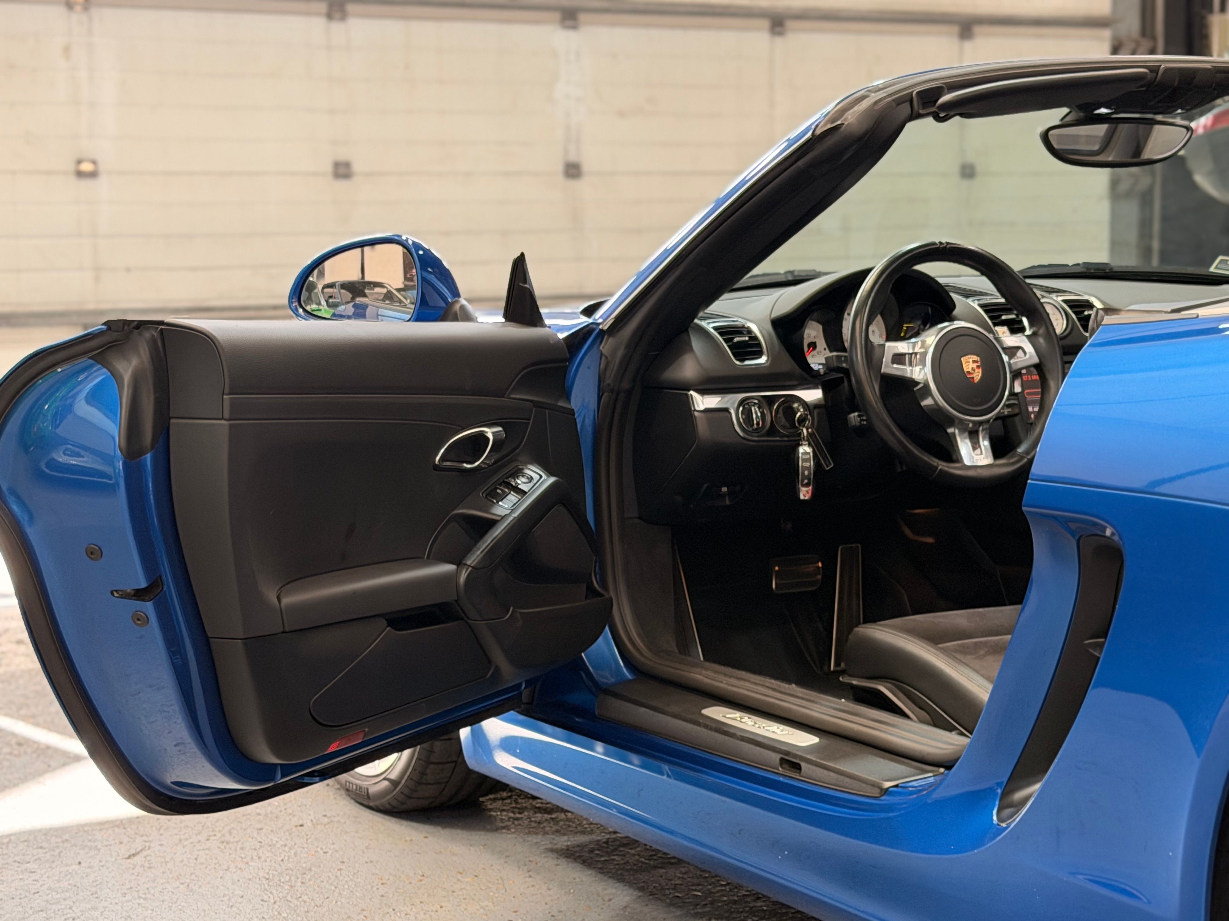 Porsche 981 Boxster 2.7 265cv PDK Chrono 48000 km Bleu saphire 2014 — photo (9)