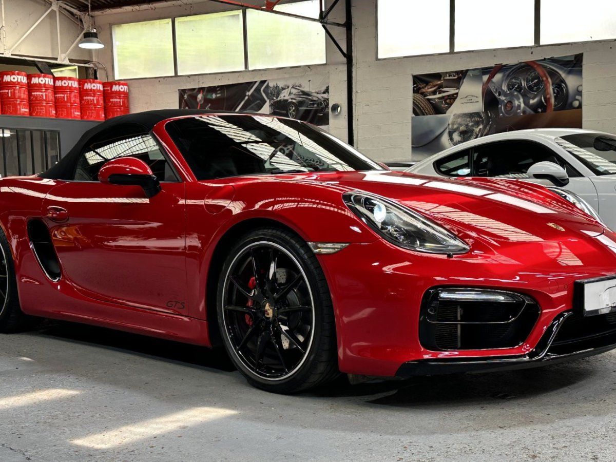 Porsche 981 Boxster GTS 2015 — vue avant trois-quarts (4)