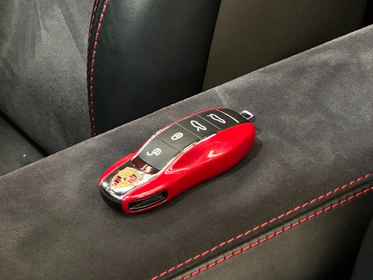 Porsche 981 Boxster GTS 2015 — detail interieur (47)