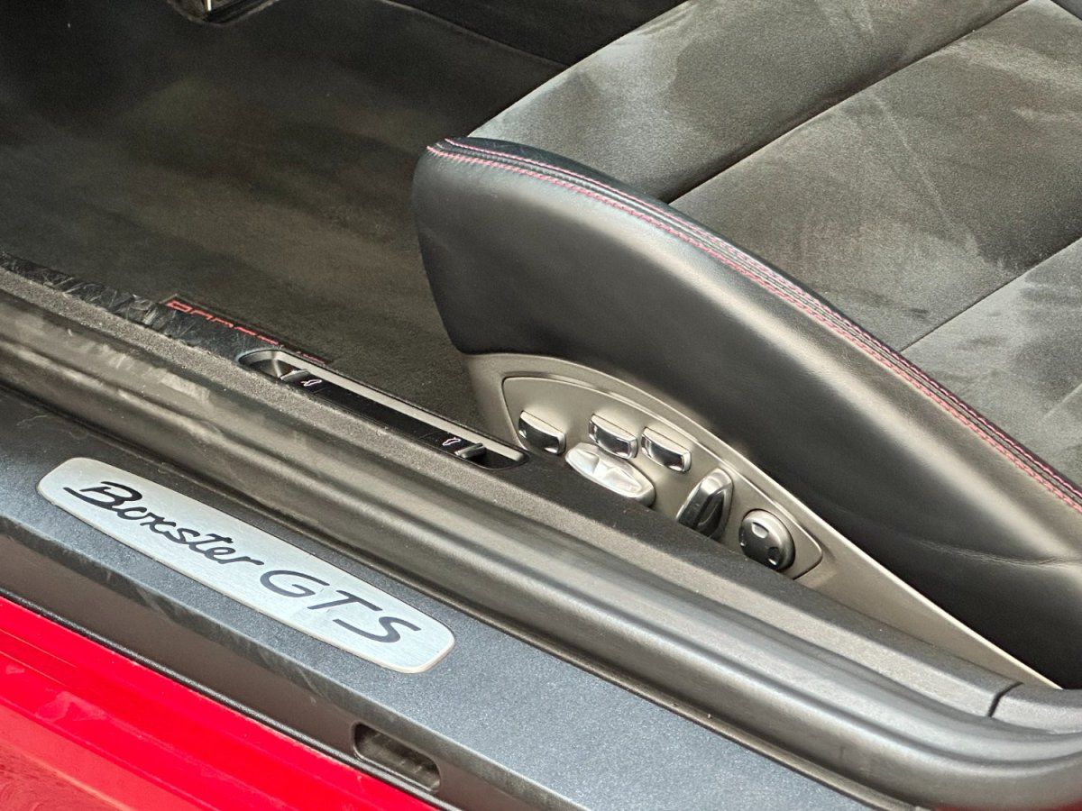 Porsche 981 Boxster GTS 2015 — detail interieur (49)