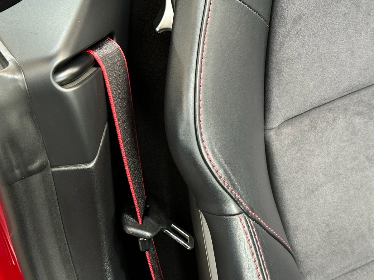 Porsche 981 Boxster GTS 2015 — detail interieur (61)