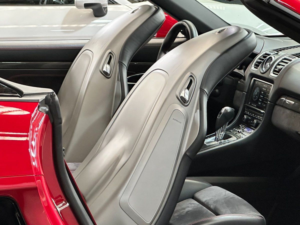 Porsche 981 Boxster GTS 2015 — sieges (40)