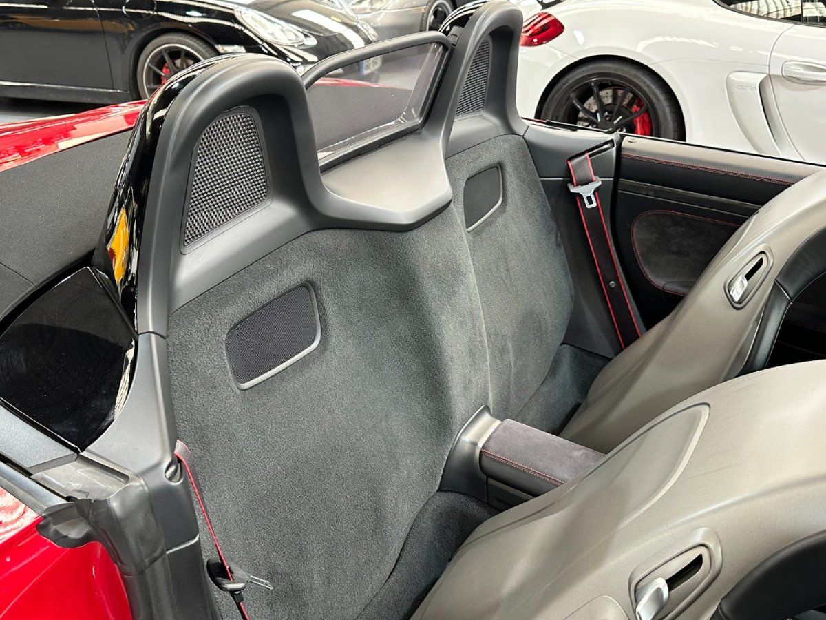 Porsche 981 Boxster GTS 2015 — sieges (43)