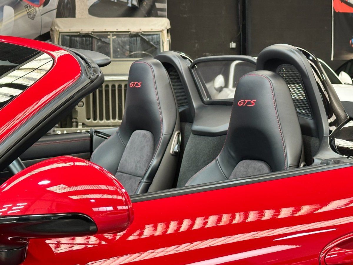 Porsche 981 Boxster GTS 2015 — sieges (45)