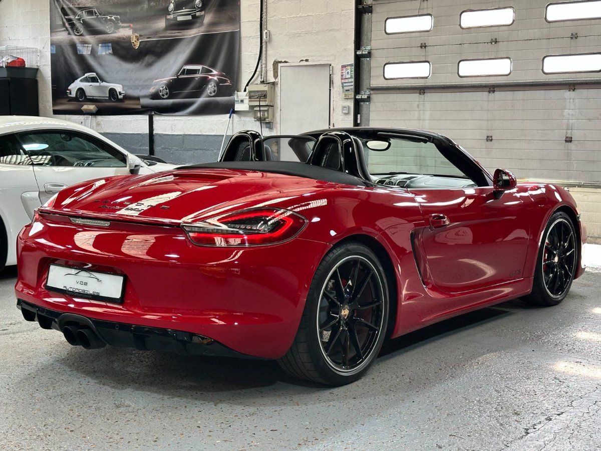 Porsche 981 Boxster GTS 2015 — vue arriere trois-quarts (8)