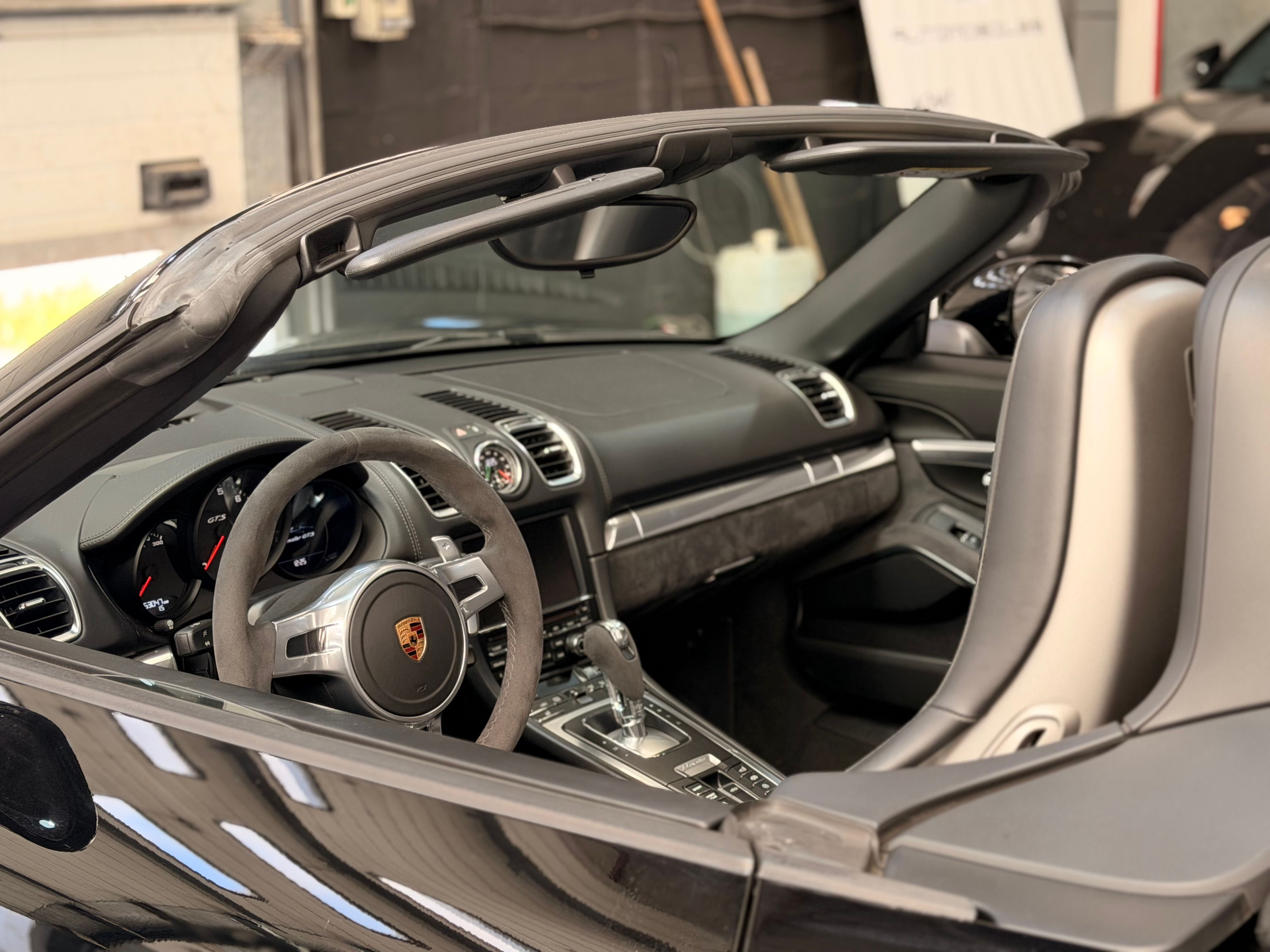 Porsche 981 Boxster GTS PDK 3.4 330cv 63000 km 2015 — tableau de bord (19)