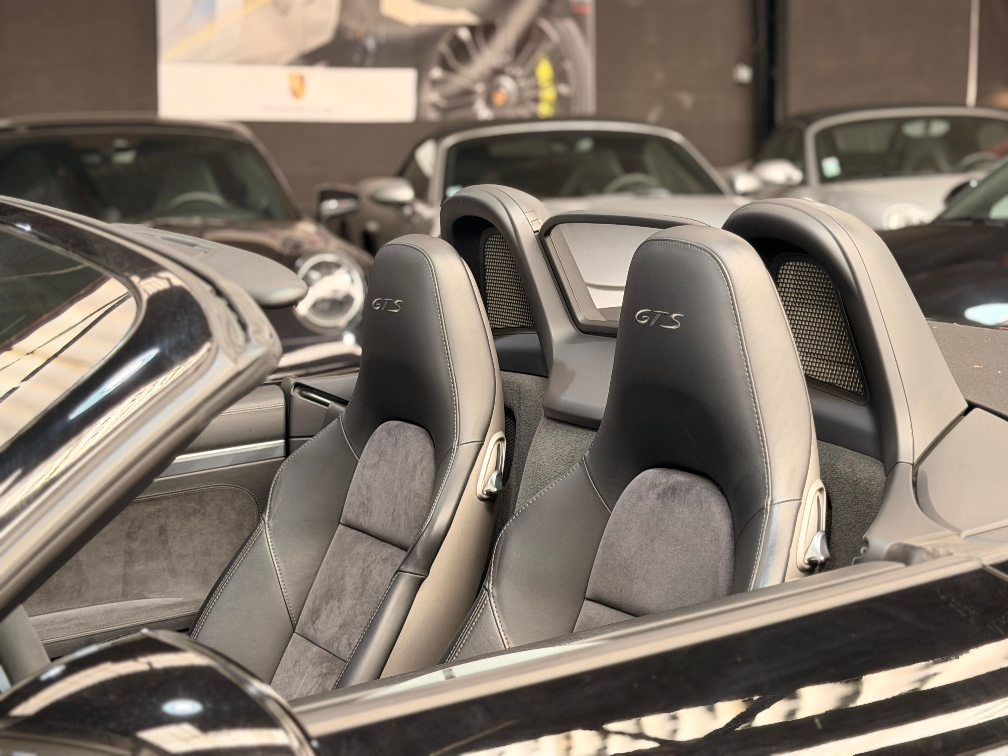 Porsche 981 Boxster GTS PDK 3.4 330cv 63000 km 2015 — sieges (28)