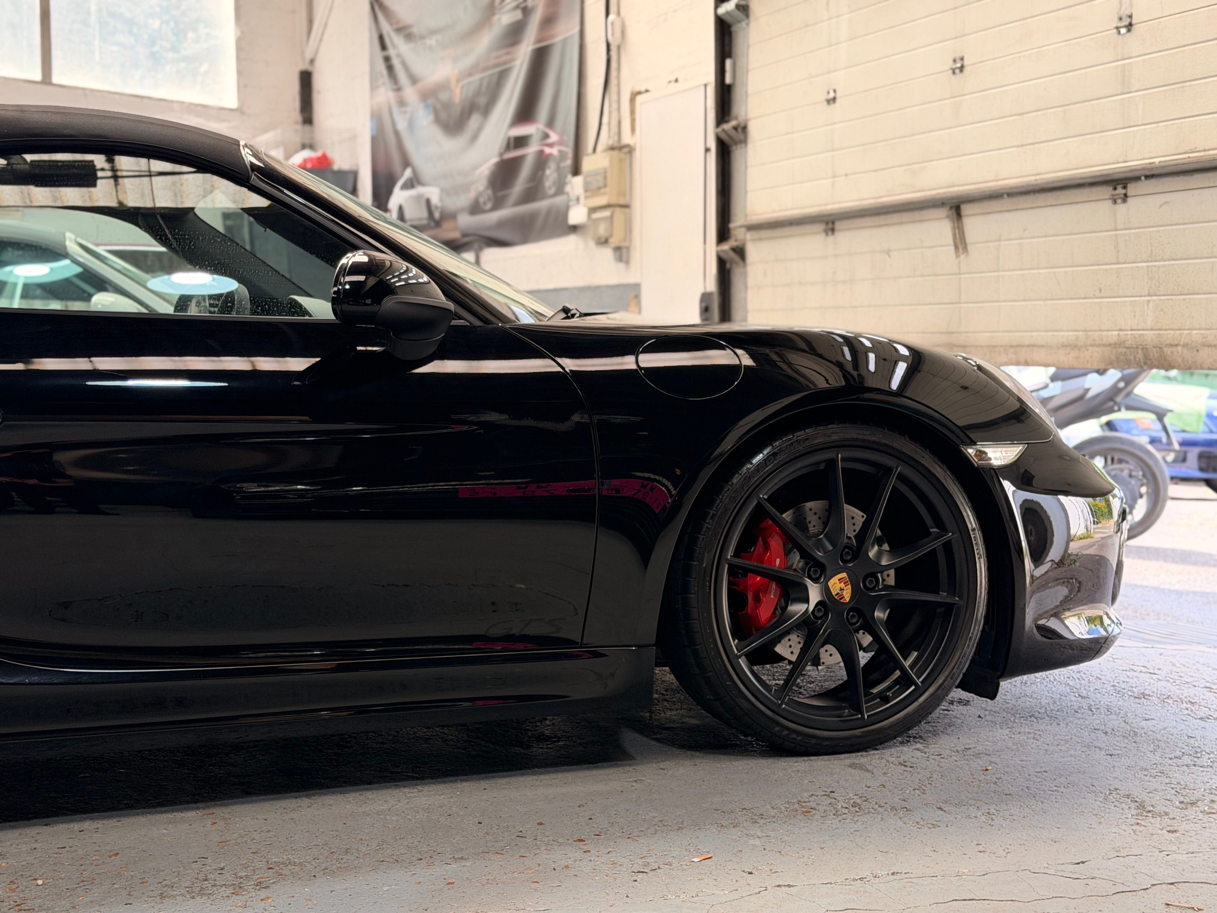 Porsche 981 Boxster GTS PDK 3.4 330cv 63000 km 2015 — profil lateral (9)