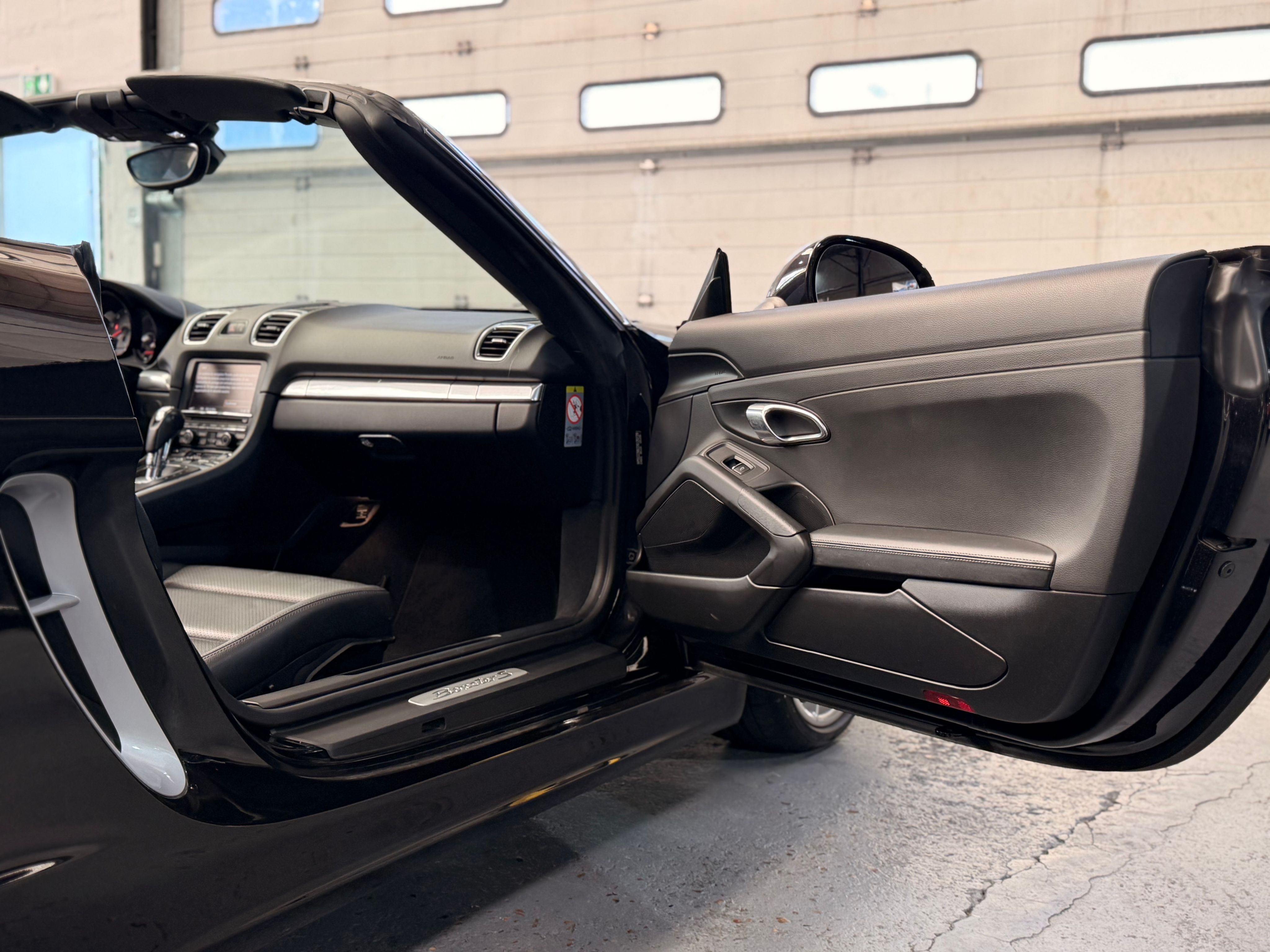 Porsche 981 Boxster S PDK 3.4 315cv  PASM NAVI 72500 km 2012 — photo (28)
