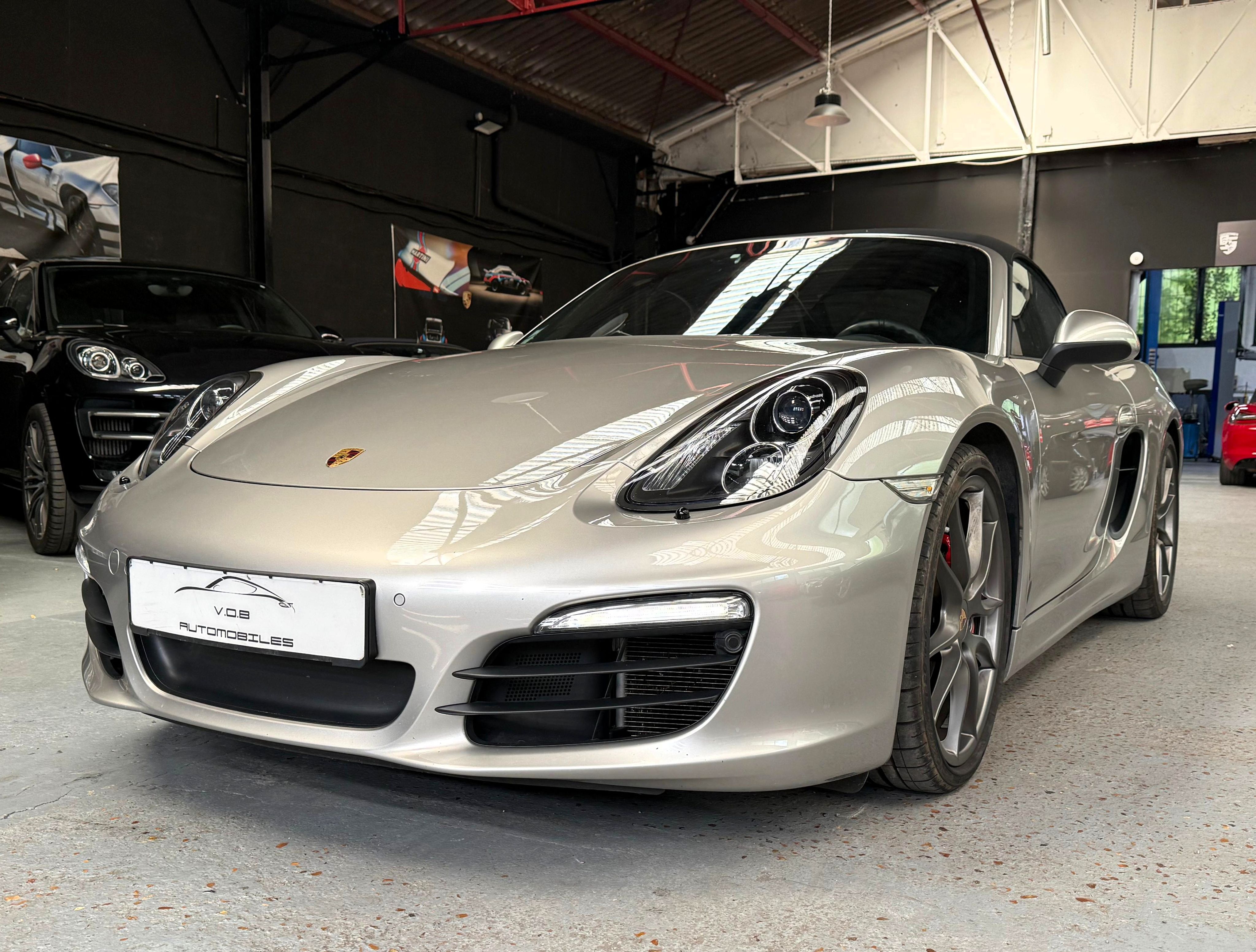 Porsche 981 Boxster S 2013 — vue avant trois-quarts (2)