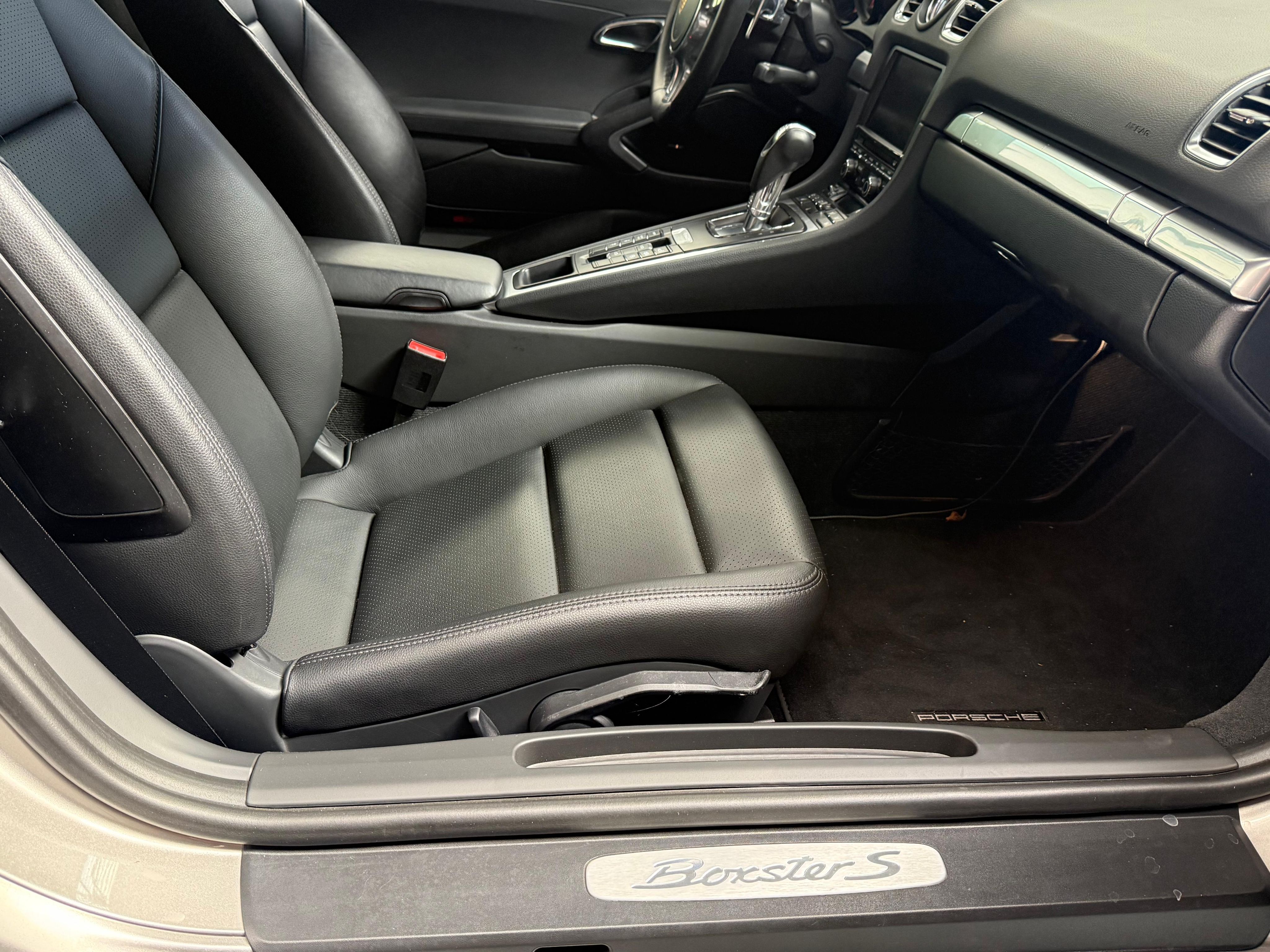 Porsche 981 Boxster S 2013 — sieges (20)
