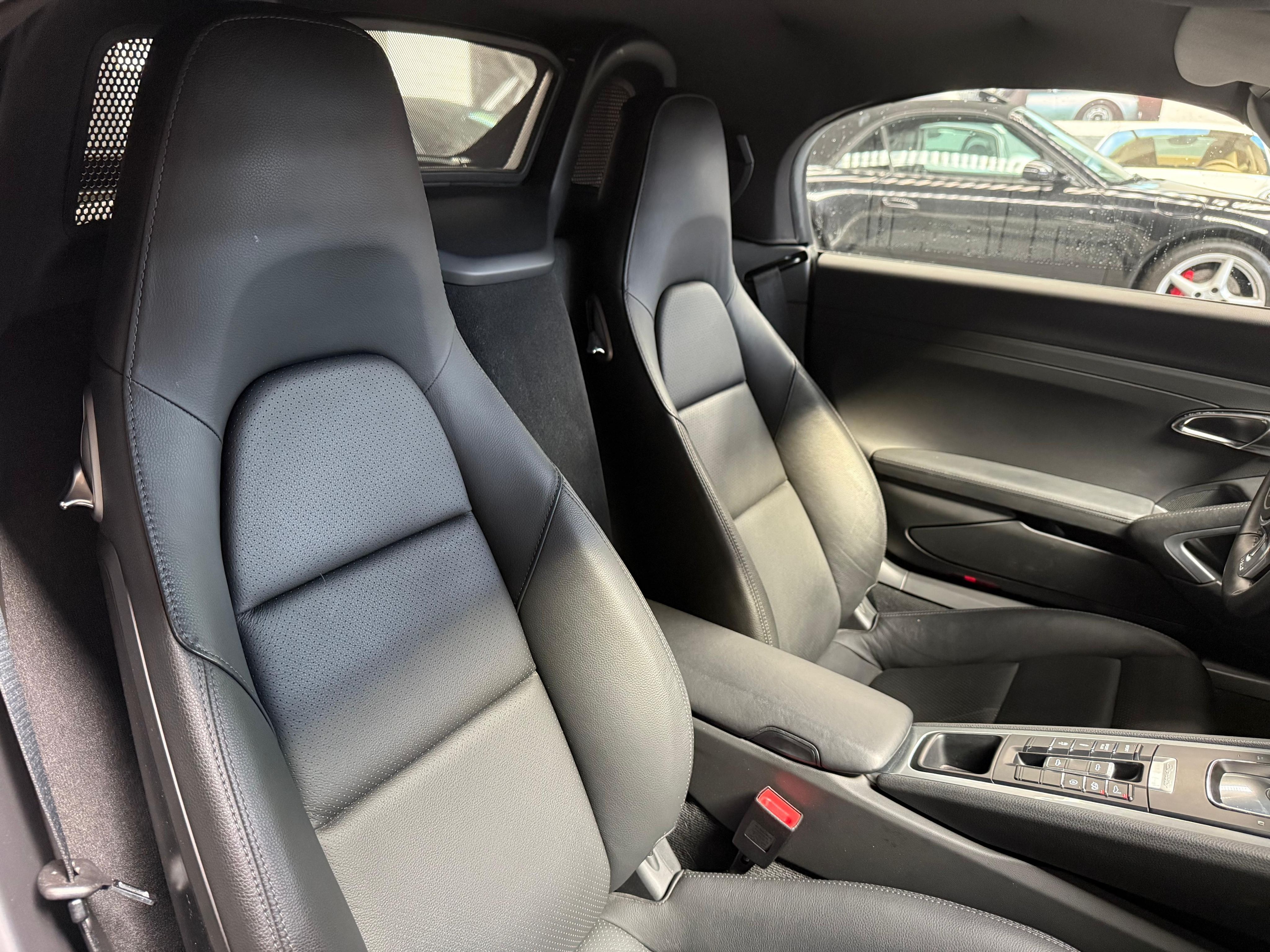 Porsche 981 Boxster S 2013 — sieges (19)