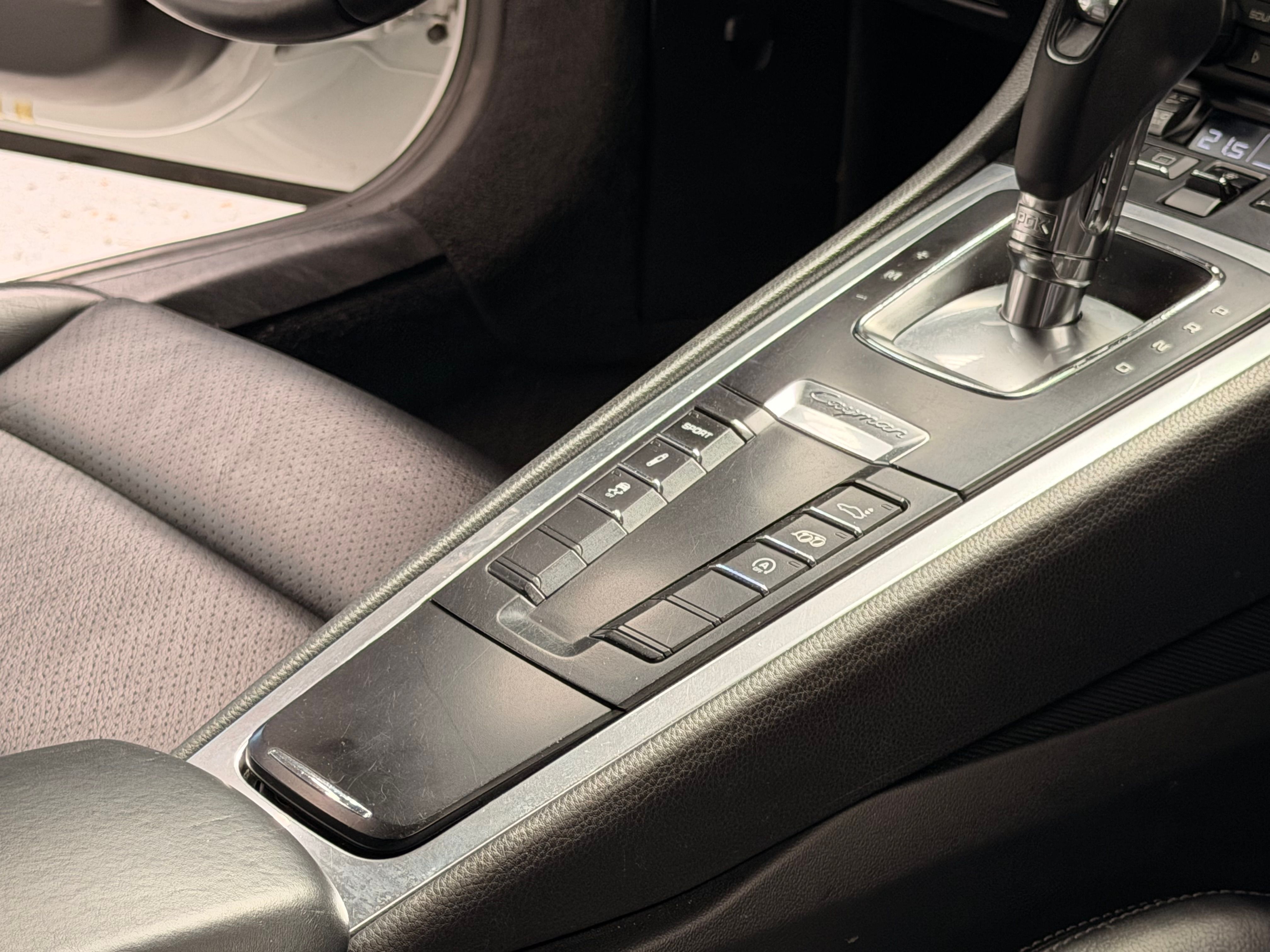 Porsche 981 Cayman S 2013 — detail (45)