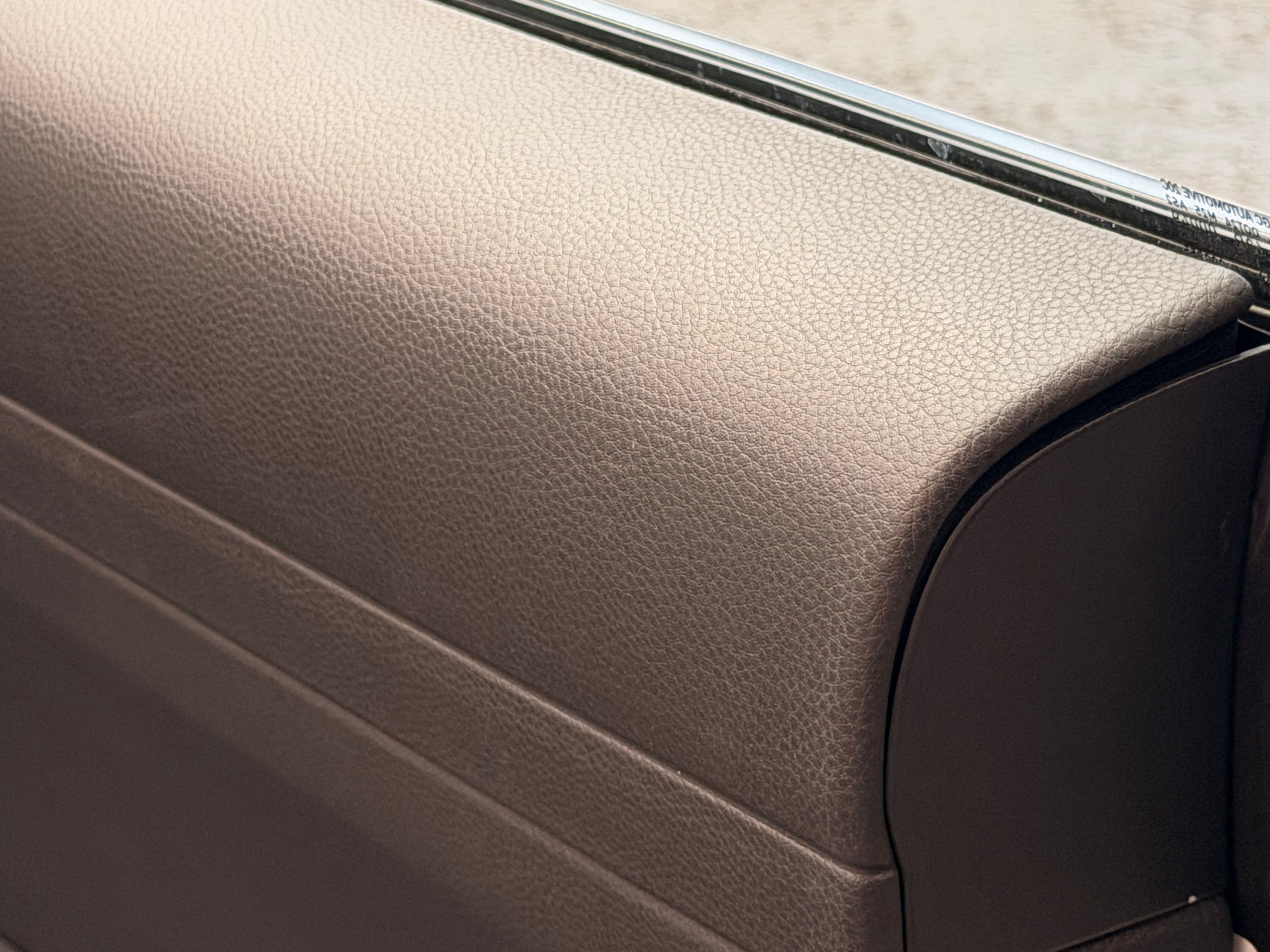 Porsche 981 Cayman S 2013 — detail (41)