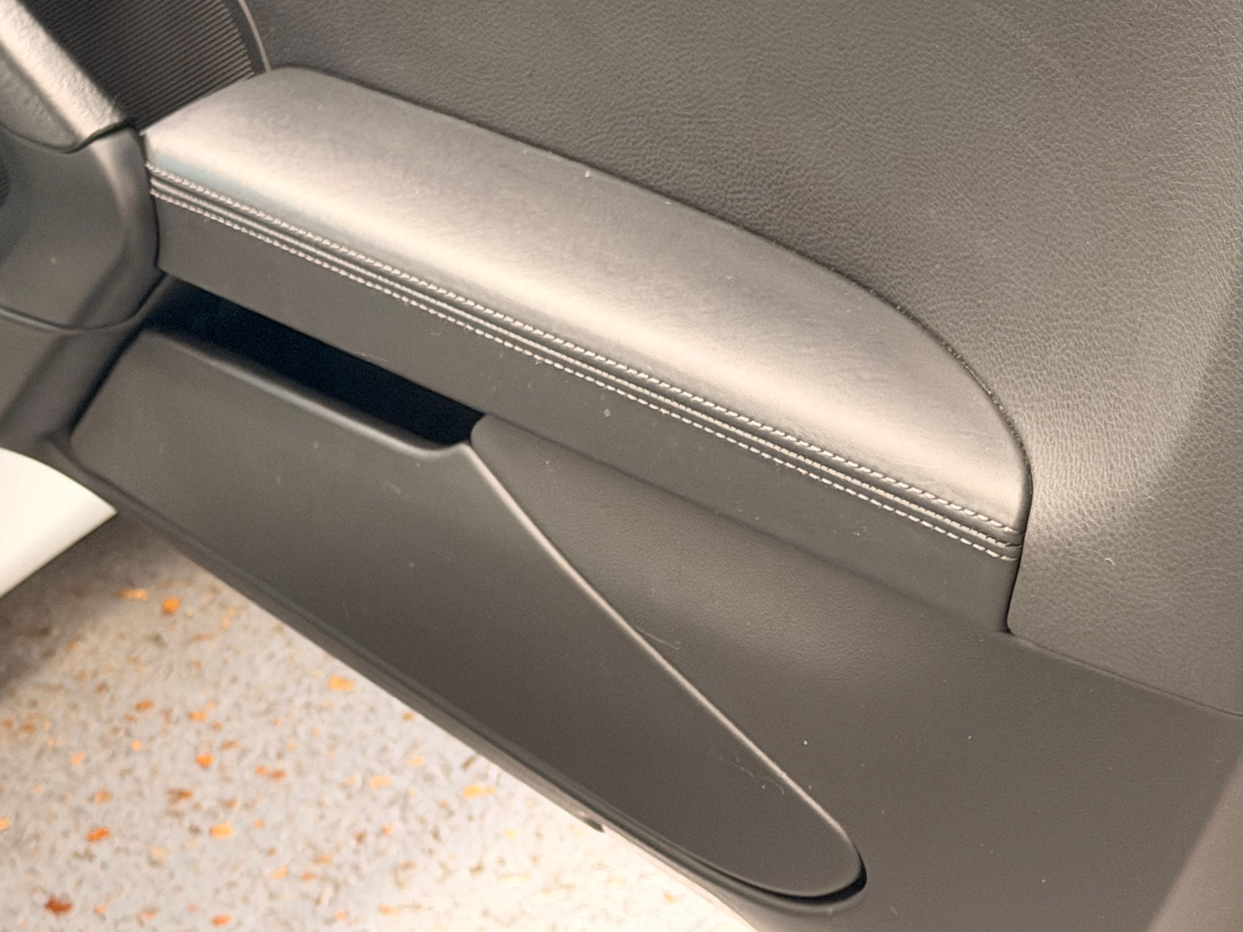 Porsche 981 Cayman S 2013 — detail (42)