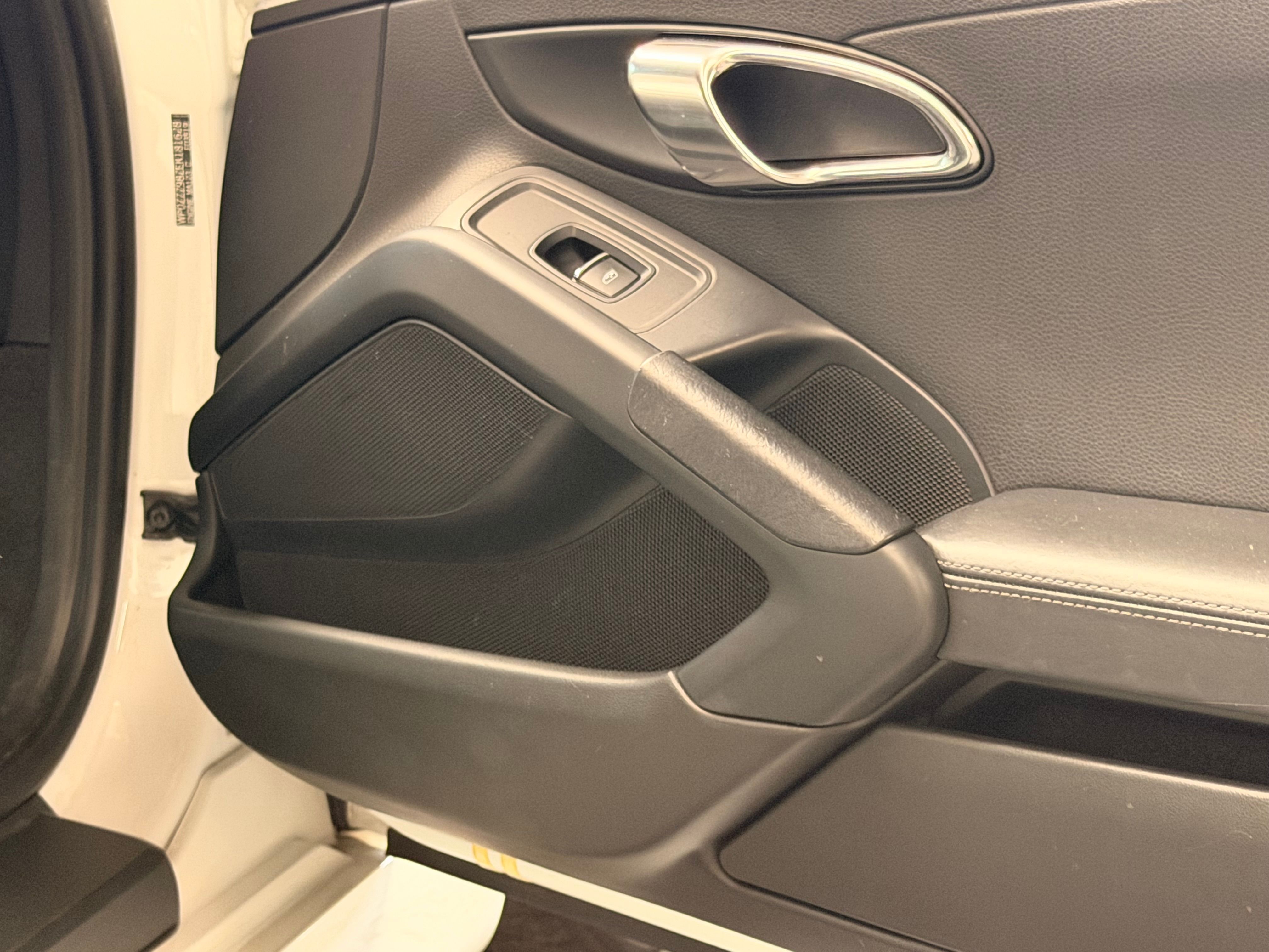 Porsche 981 Cayman S 2013 — detail (43)