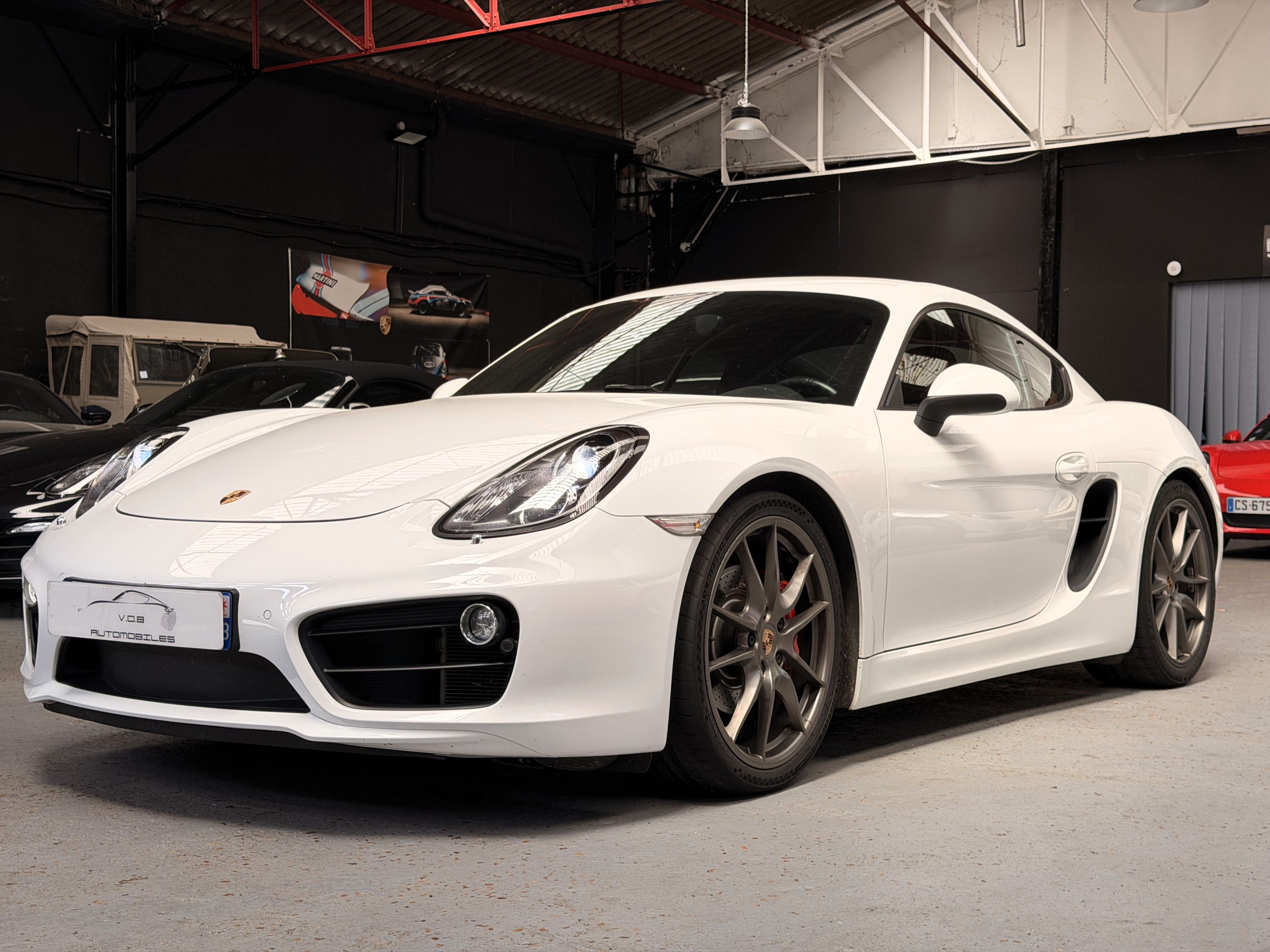 Porsche 981 Cayman S 2013 — vue avant trois-quarts (3)