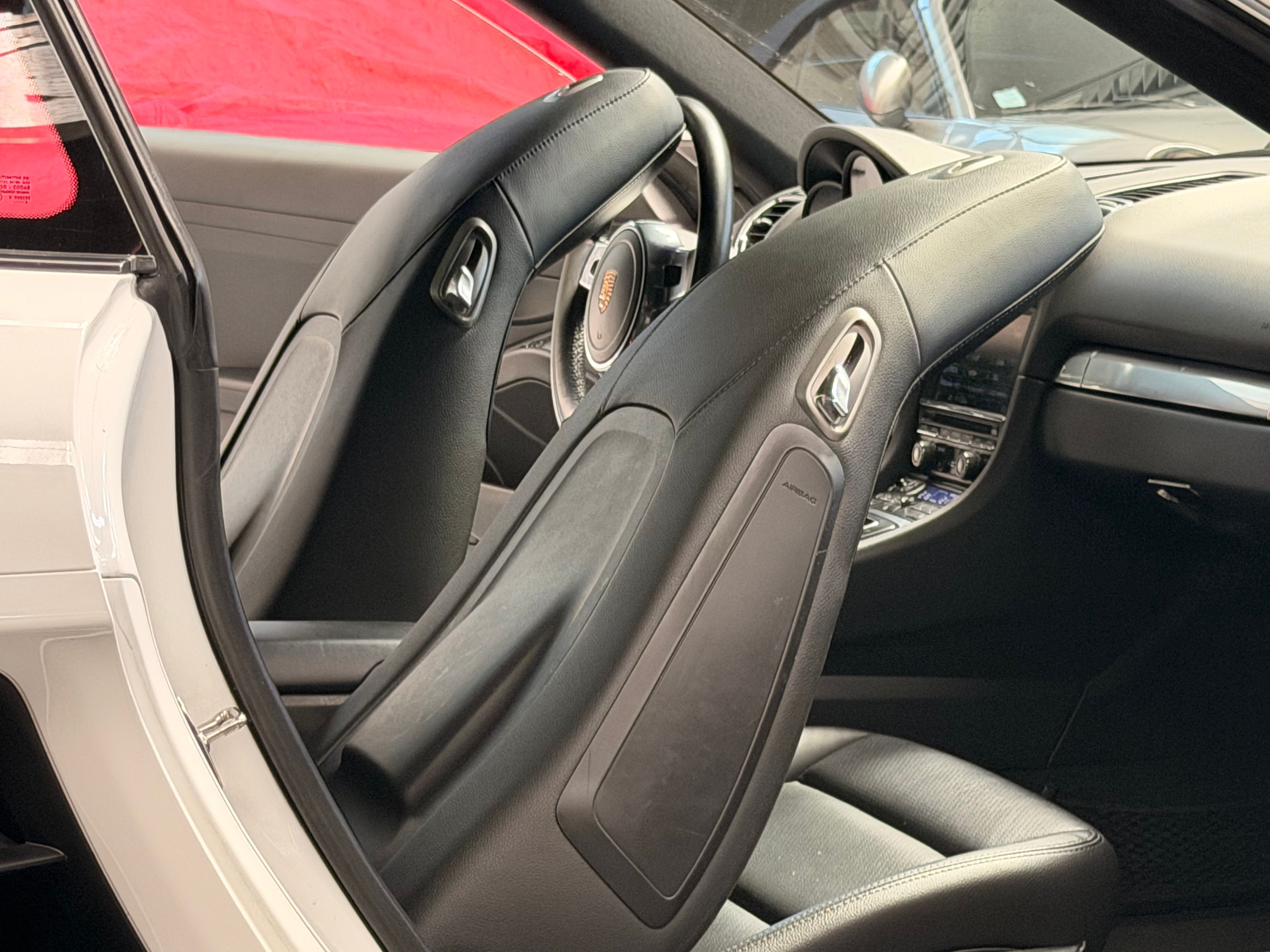 Porsche 981 Cayman S 2013 — sieges (27)