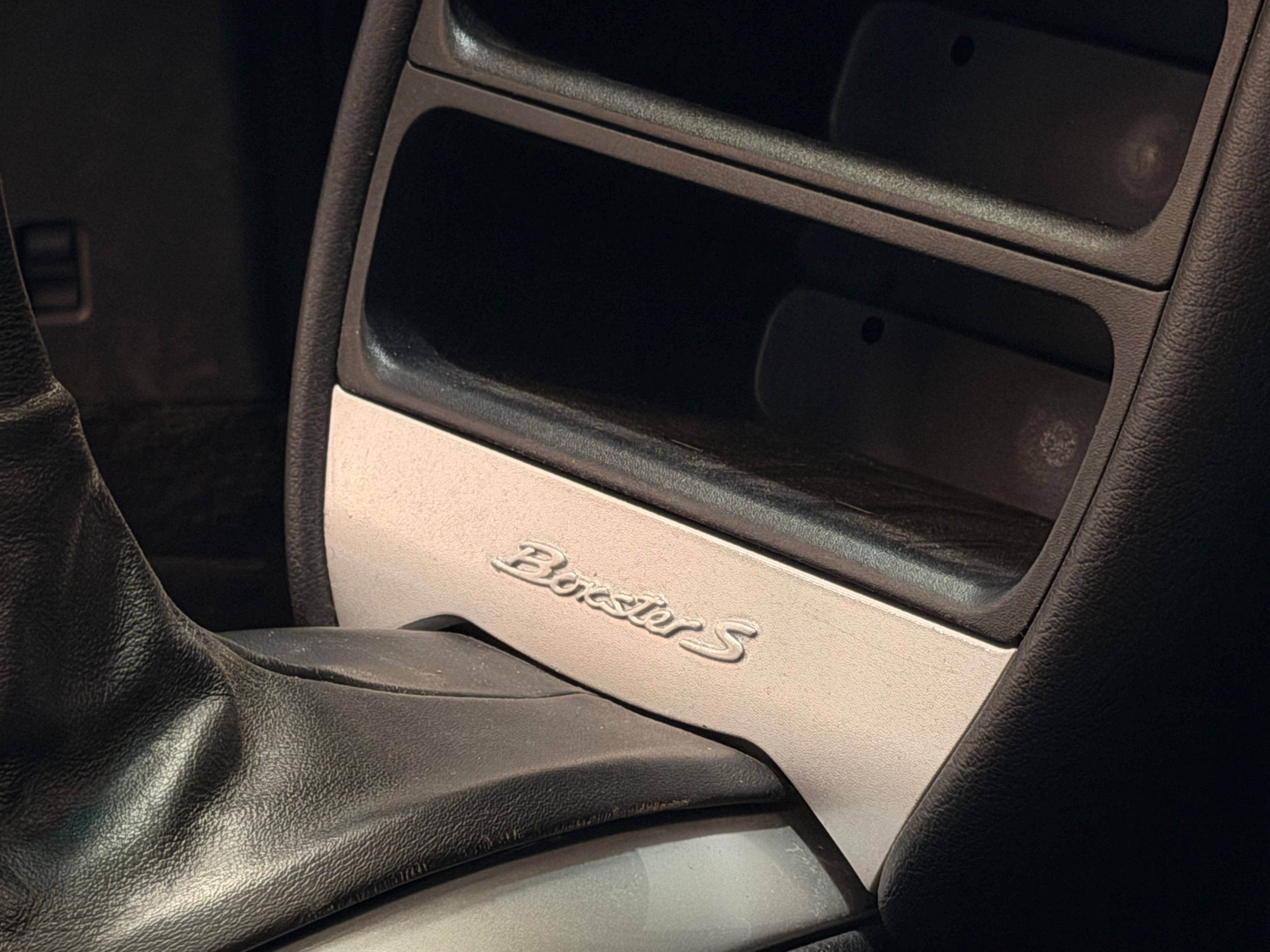 Porsche 986 Boxster S 3.2 250cv BVM Echap sport  113000 km 1999 — detail (38)