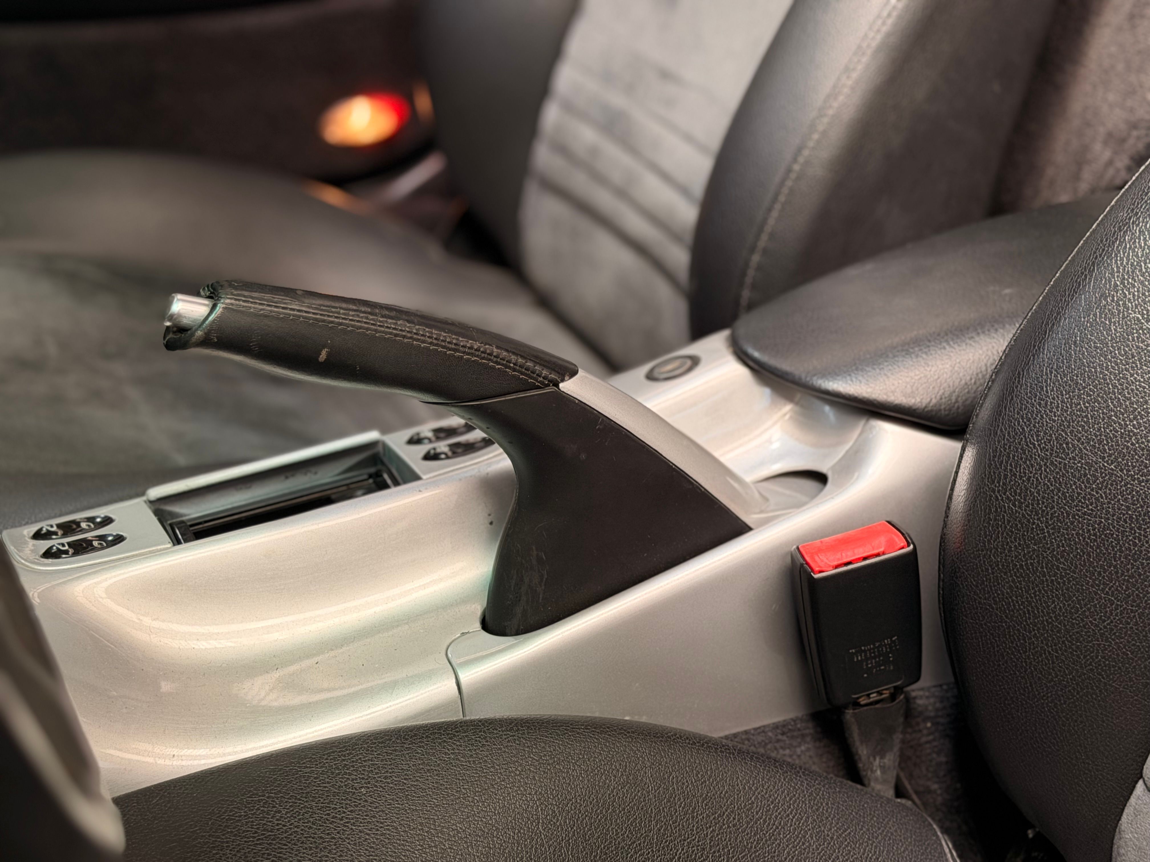 Porsche 986 Boxster S 3.2 250cv BVM Echap sport  113000 km 1999 — detail (32)