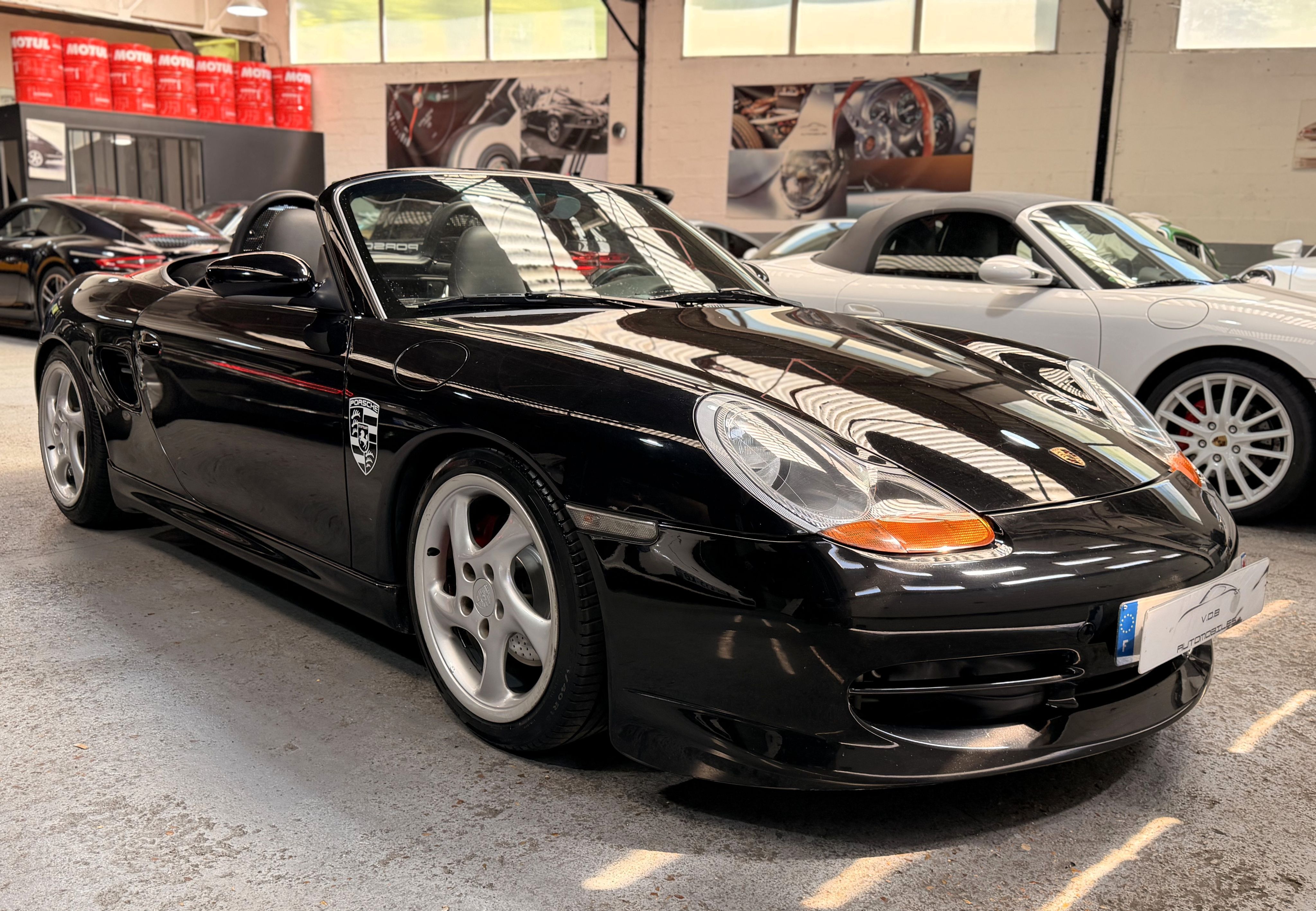 Porsche 986 Boxster S 3.2 250cv BVM Echap sport  113000 km 1999 — vue avant trois-quarts (2)