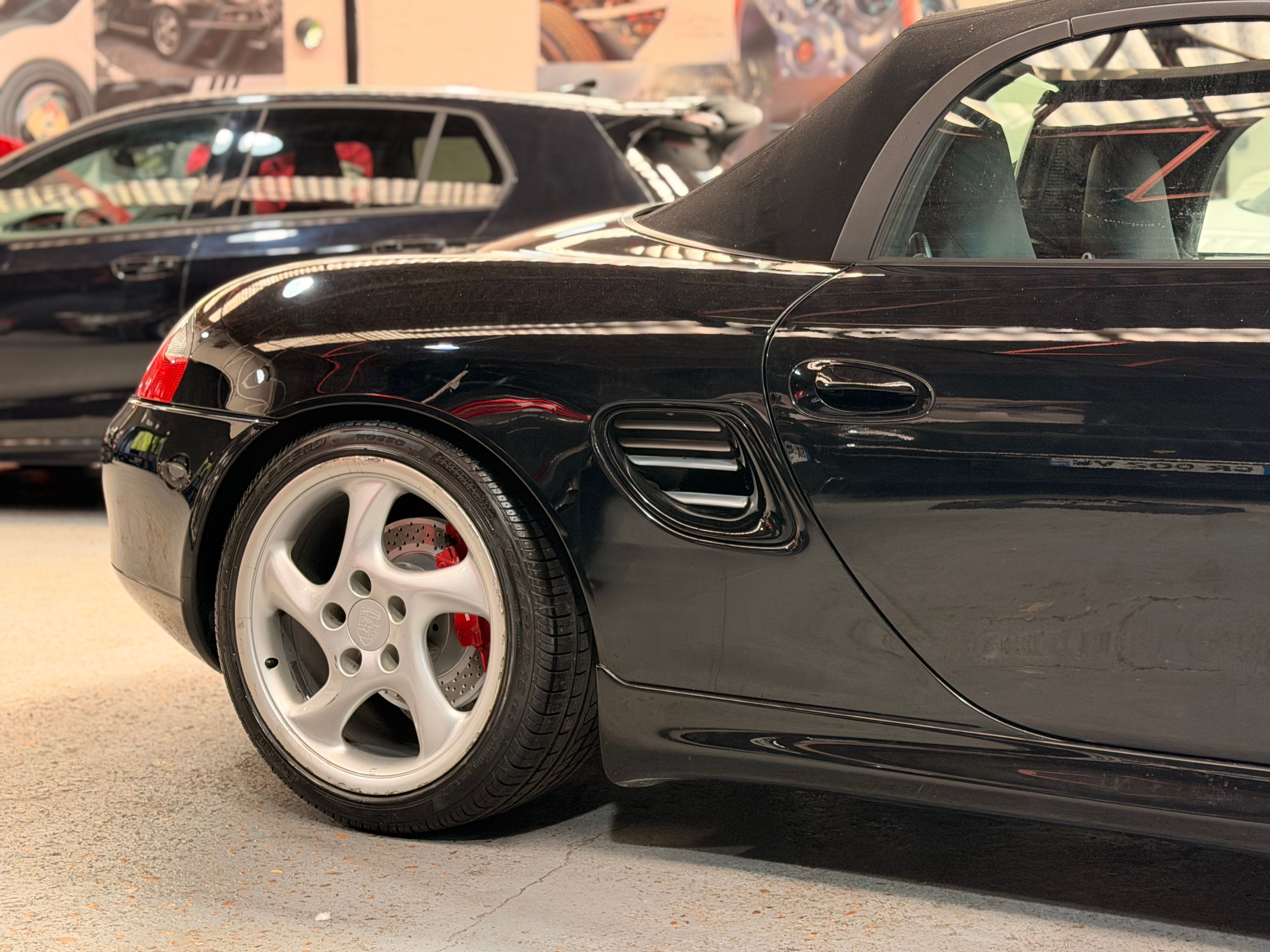 Porsche 986 Boxster S 3.2 250cv BVM Echap sport  113000 km 1999 — profil lateral (6)