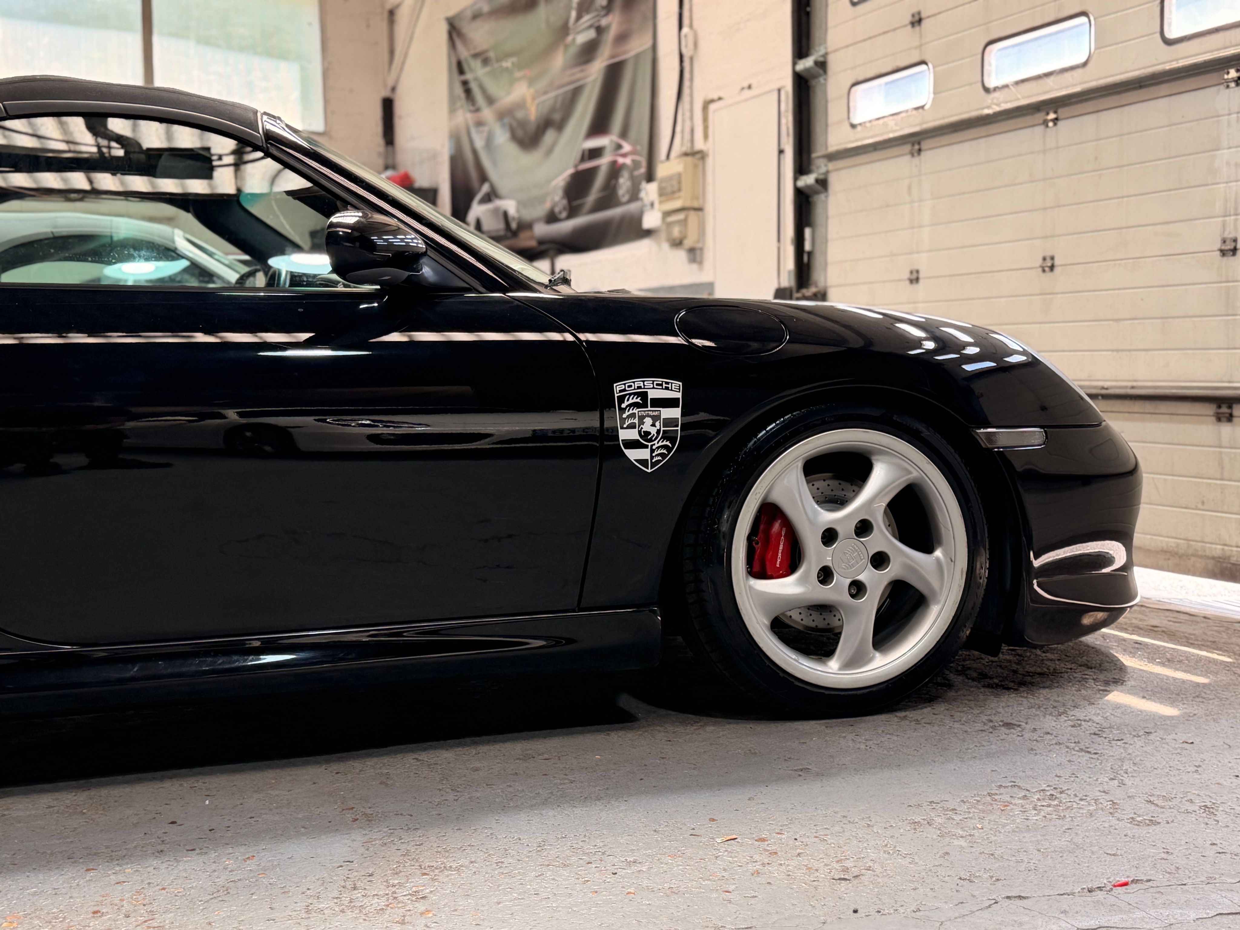 Porsche 986 Boxster S 3.2 250cv BVM Echap sport  113000 km 1999 — profil lateral (7)