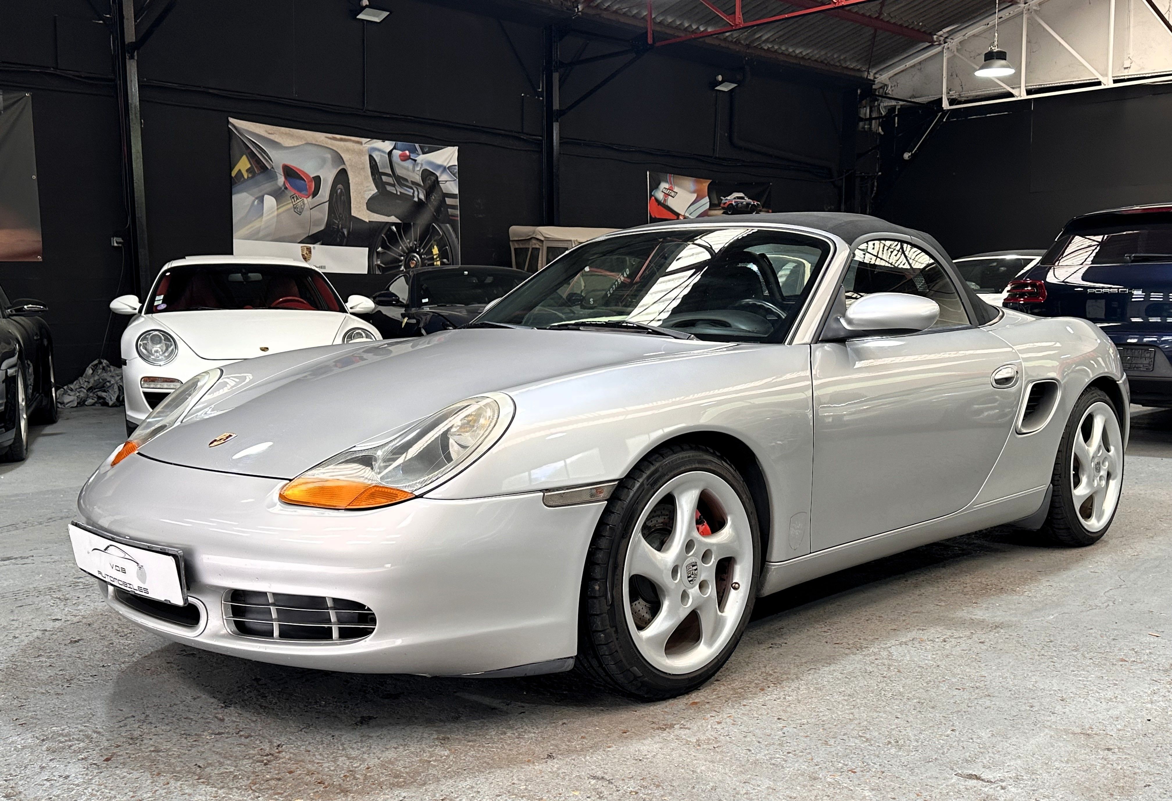 Porsche 986 Boxster S 2002 — vue avant trois-quarts (4)