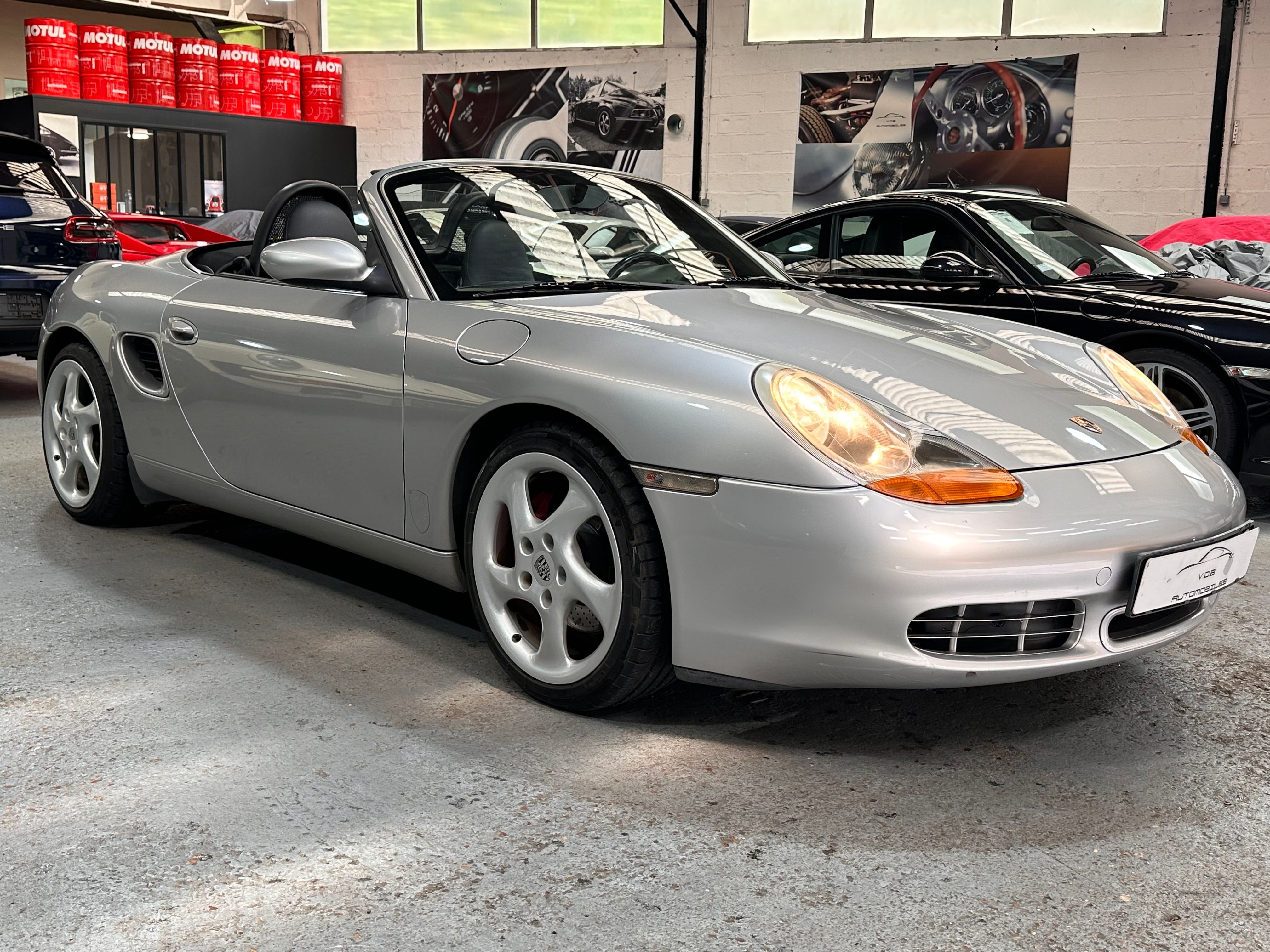 Porsche 986 Boxster S 2002 — vue avant trois-quarts (2)