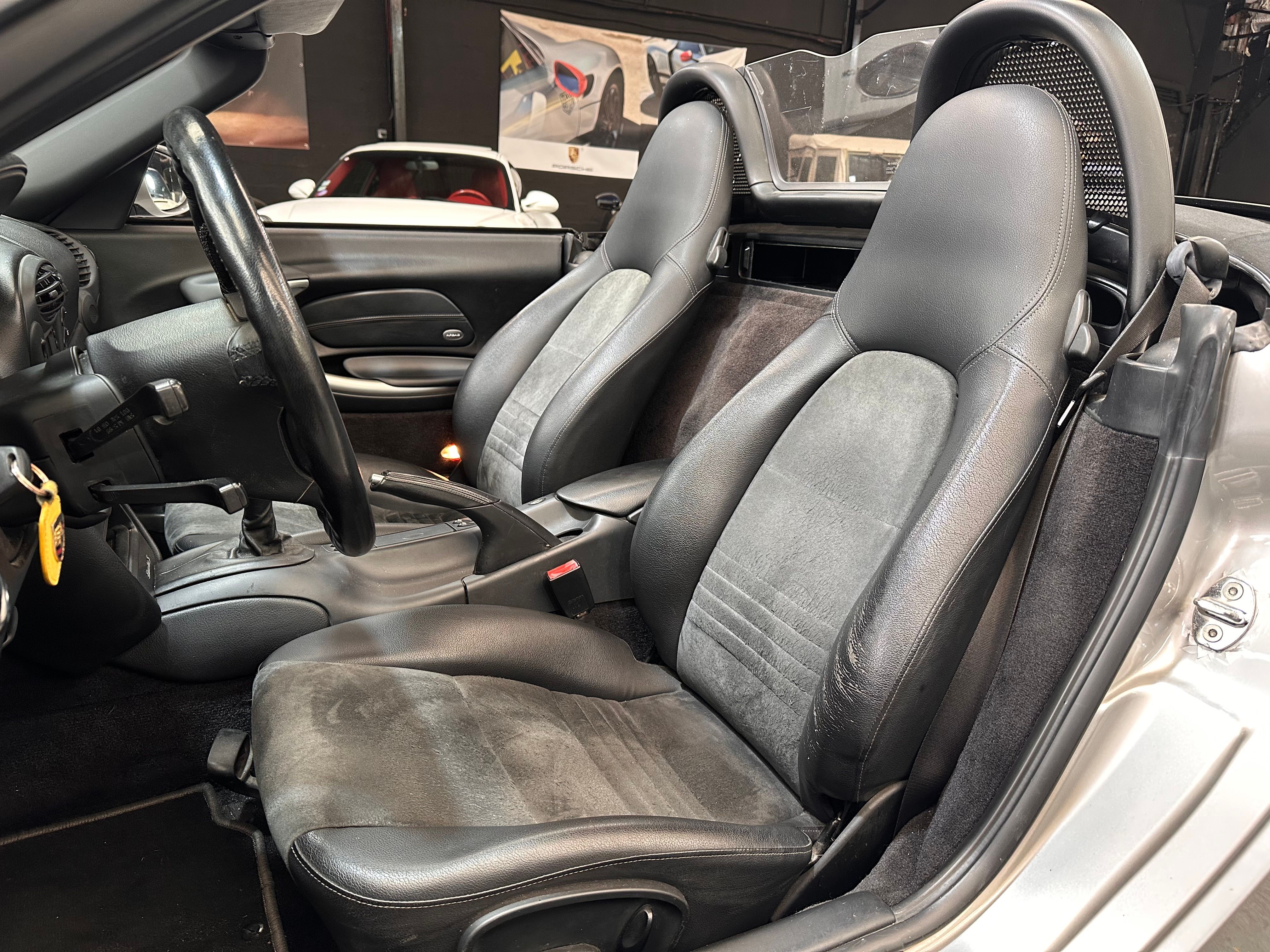 Porsche 986 Boxster S 2002 — sieges (23)