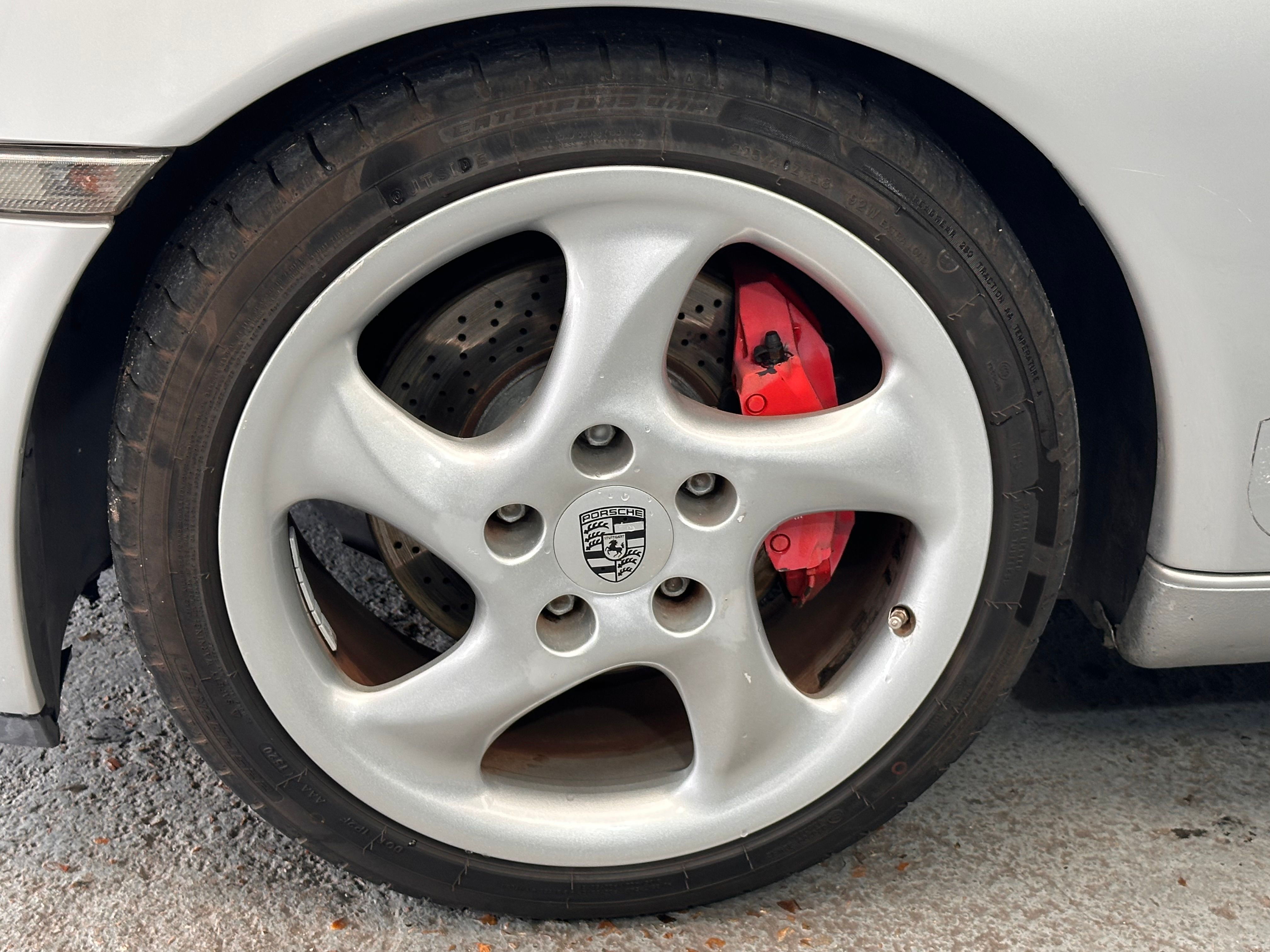 Porsche 986 Boxster S 2002 — jante et pneumatique (37)