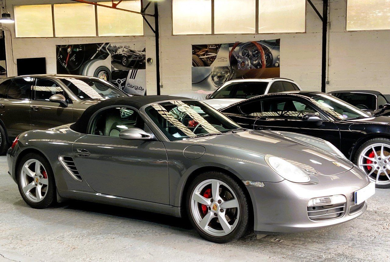 Porsche 987 Boxster S 2007 — vue avant trois-quarts (1)