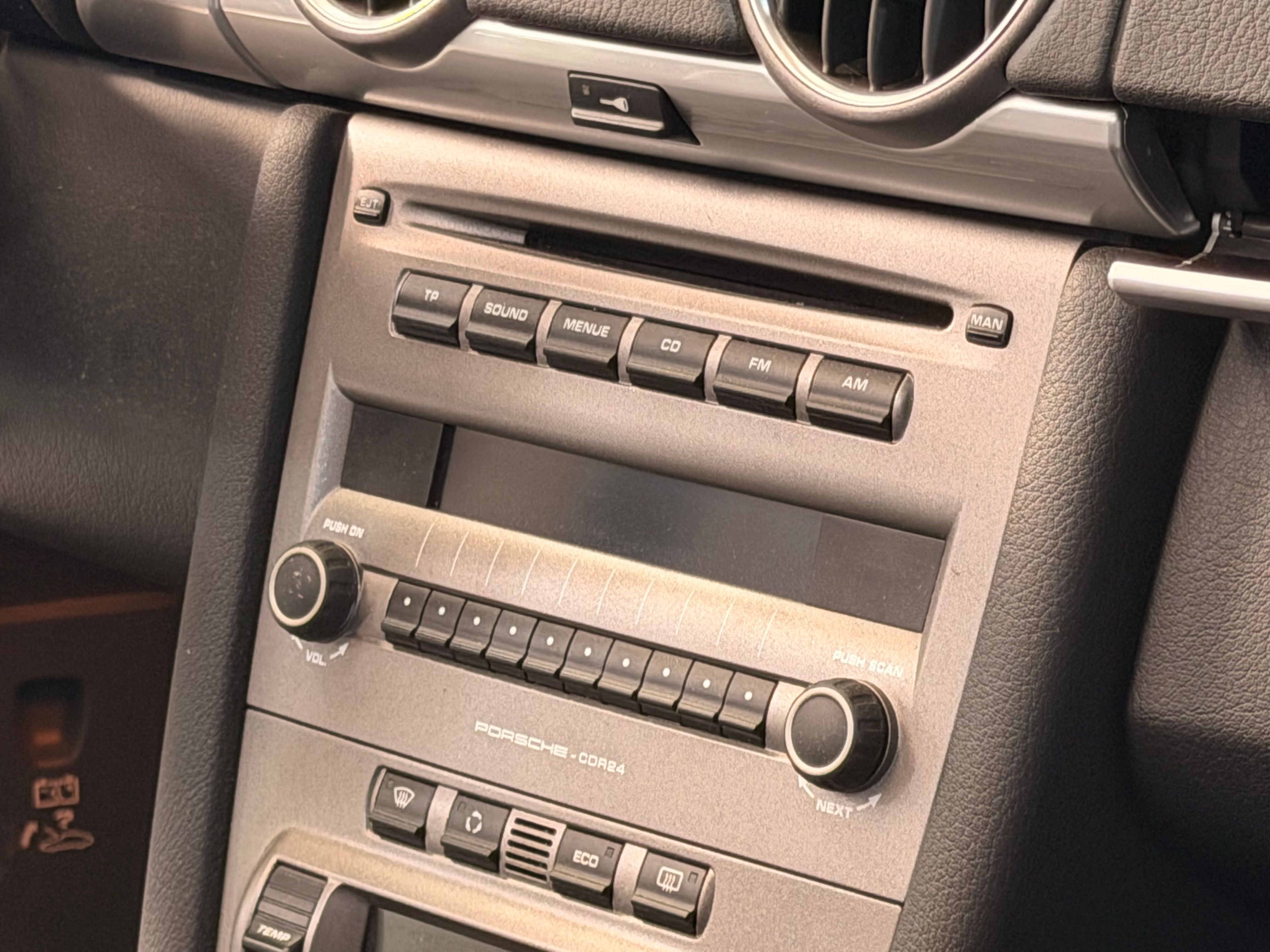 Porsche 987 Boxster S 3.4 295cv BVM 2007 — photo (17)