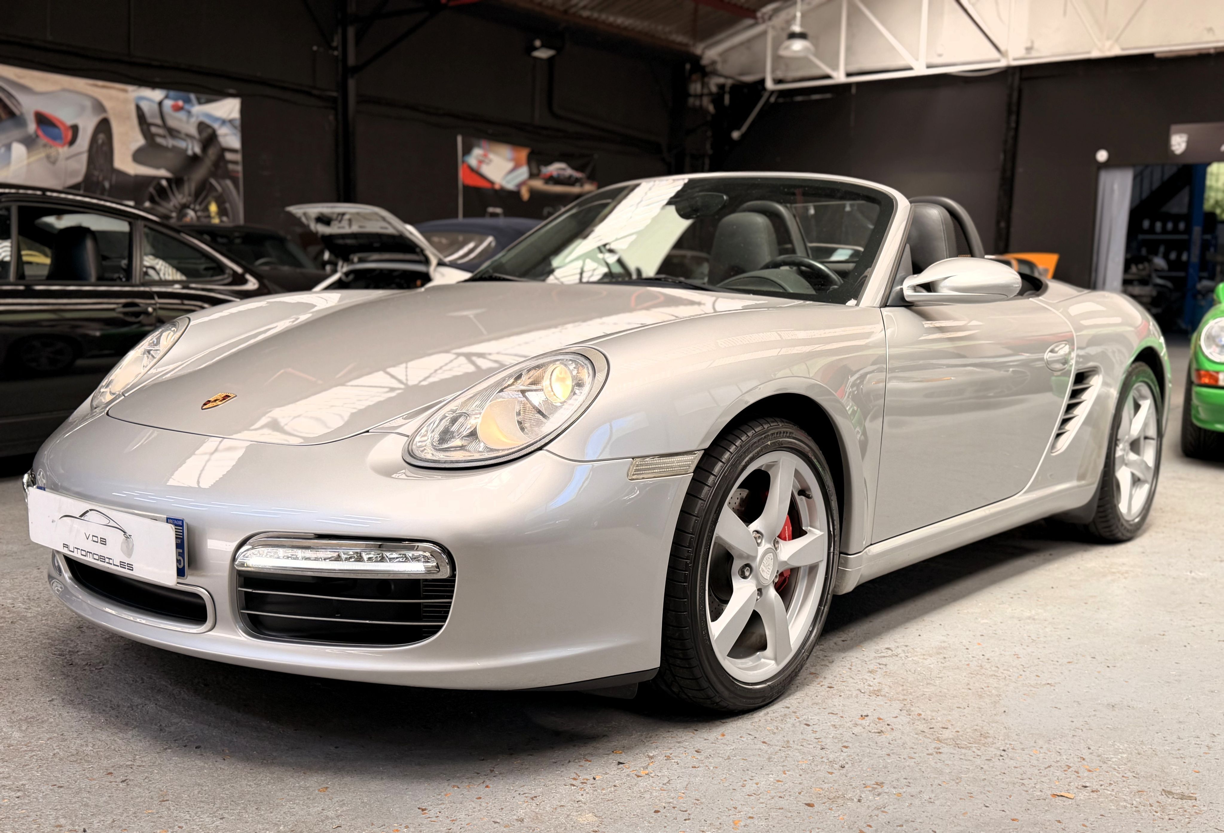 Porsche 987 Boxster S 3.4 295cv bvm France 69000 km 2009 — vue avant trois-quarts (2)