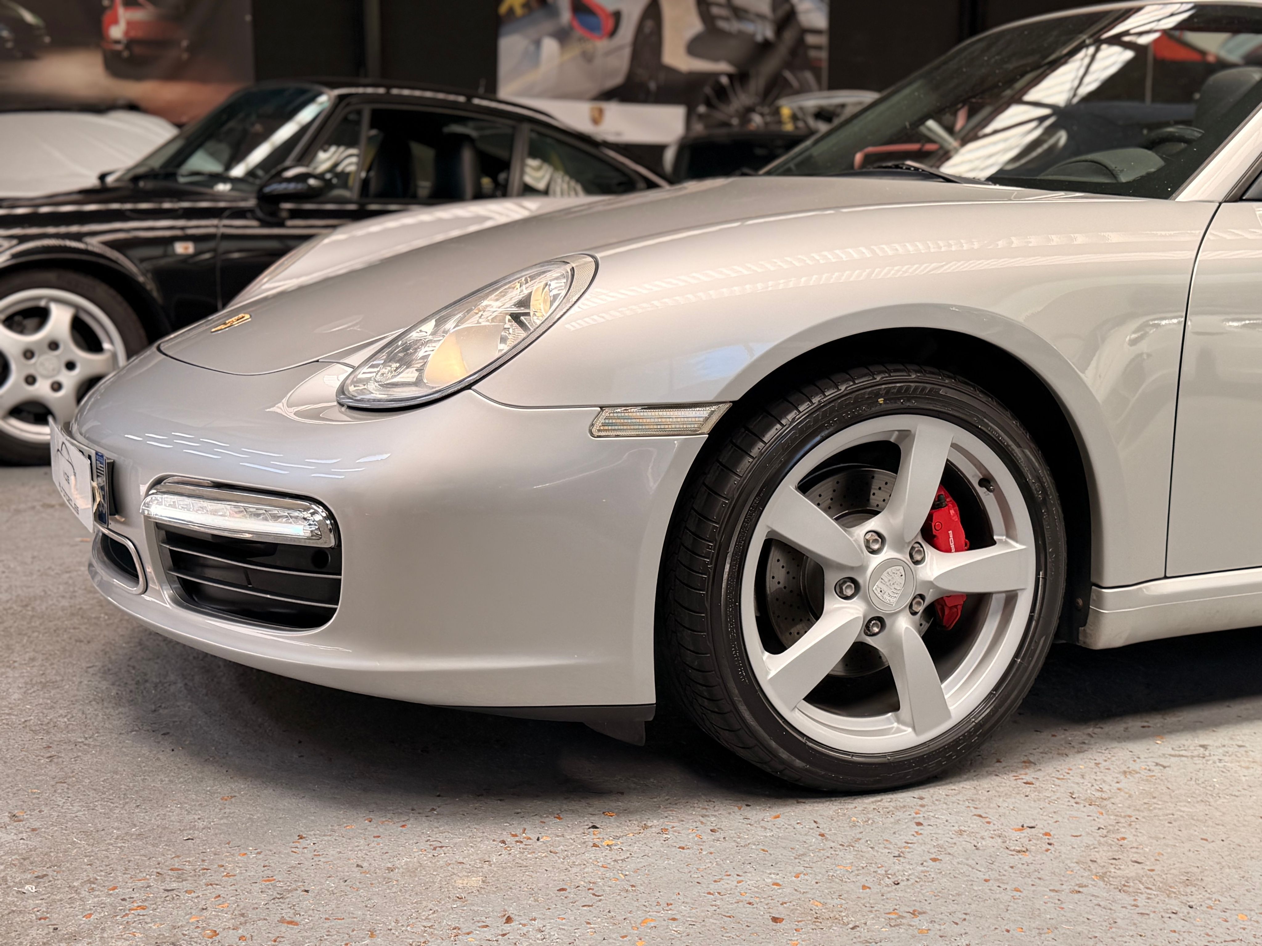 Porsche 987 Boxster S 3.4 295cv bvm France 69000 km 2009 — vue avant trois-quarts (3)