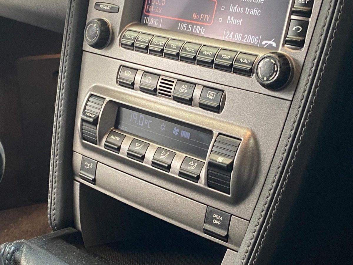 Porsche 987 Cayman S 2009 — detail interieur (25)
