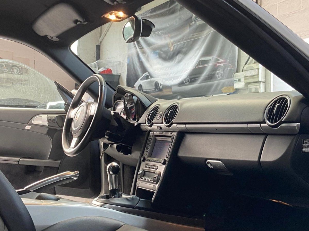 Porsche 987 Cayman S 2009 — habitacle (17)