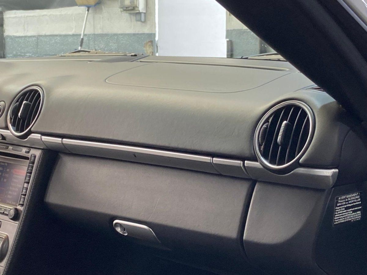 Porsche 987 Cayman S 2009 — detail interieur (33)