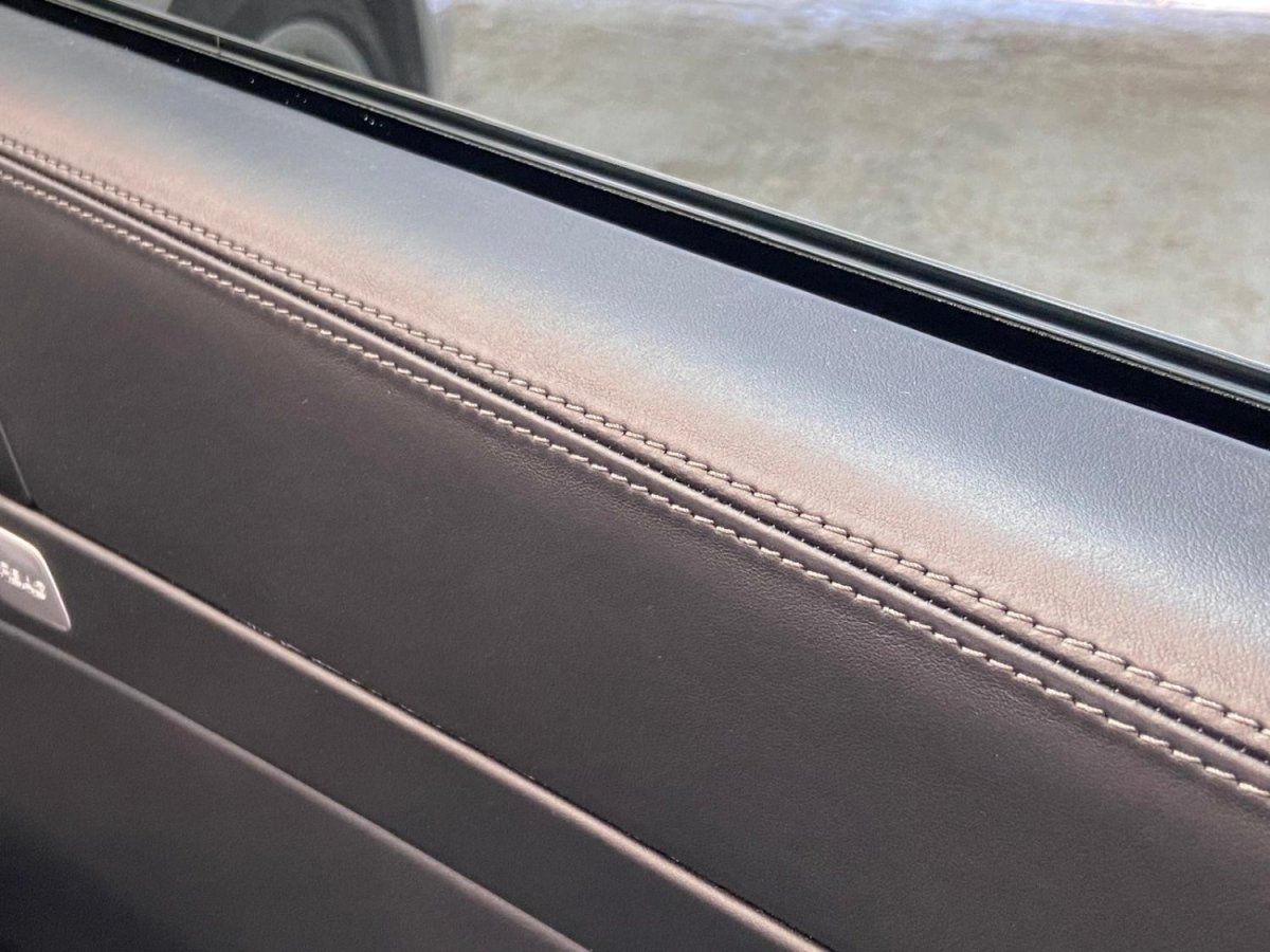 Porsche 987 Cayman S 2009 — detail interieur (35)