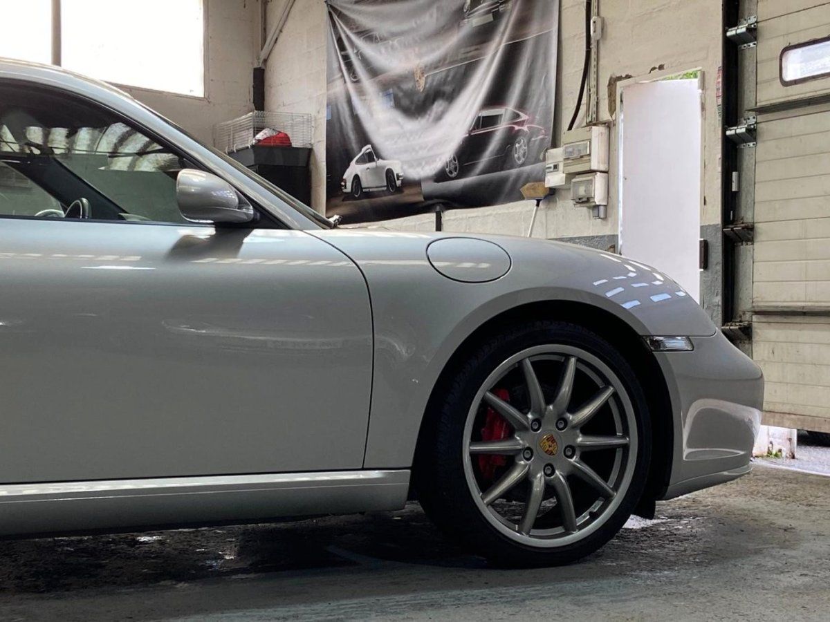 Porsche 987 Cayman S 2009 — jante et pneumatique (12)