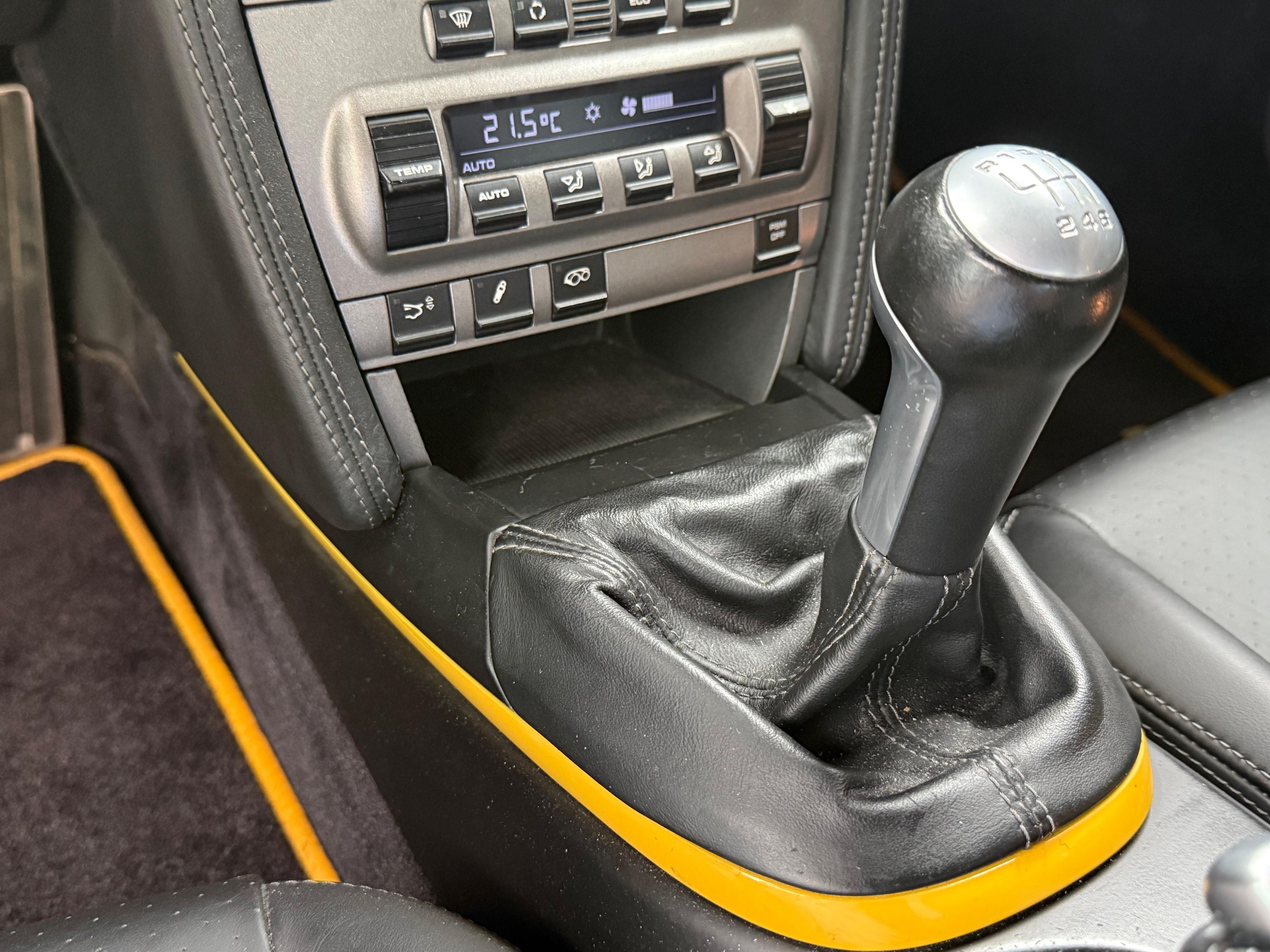 Porsche 987 Cayman S 3.4 295cv BVM France  Departement Exclusif 2007 — detail (30)