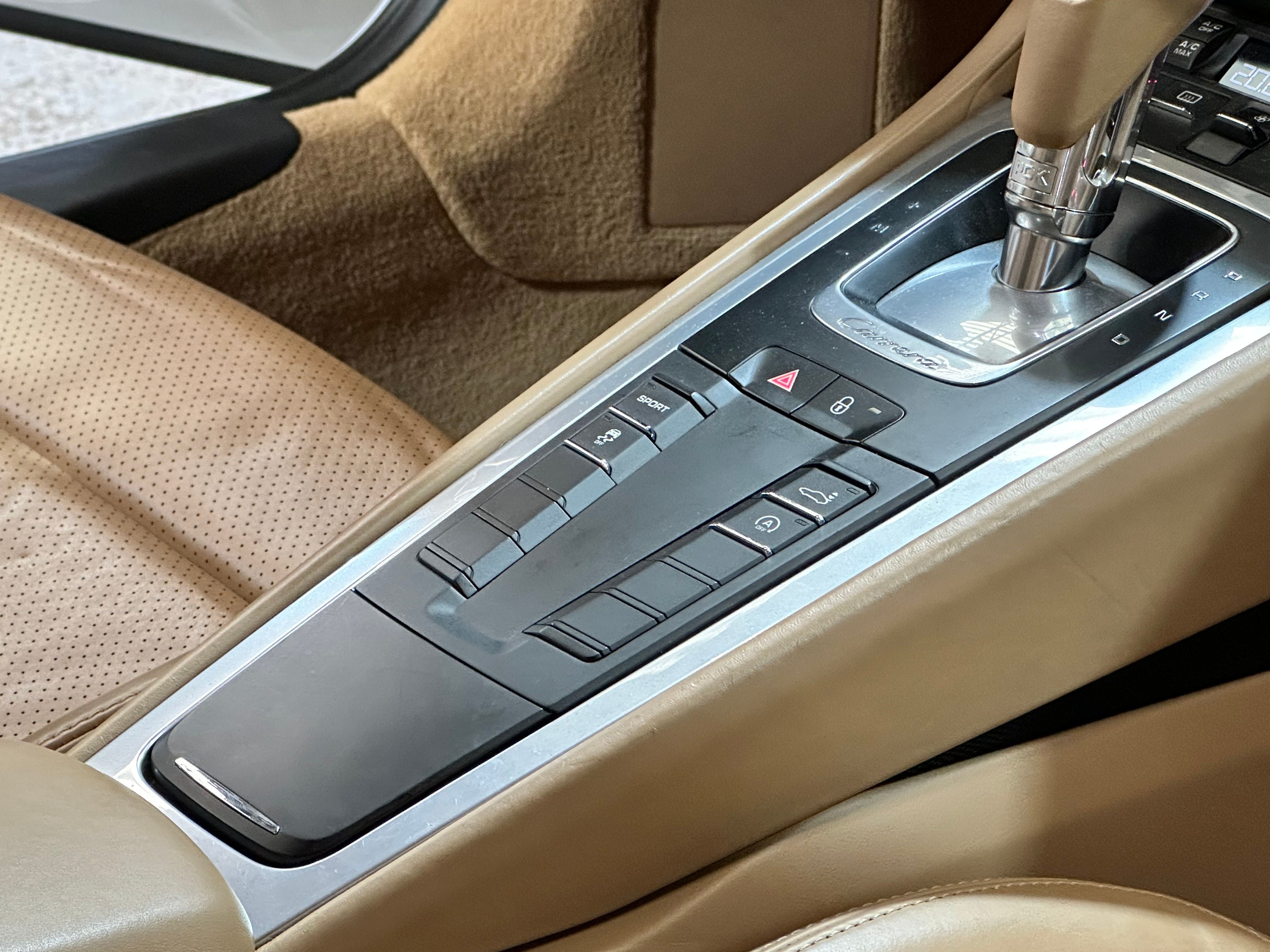 Porsche 991 Carrera 2012 — detail (29)