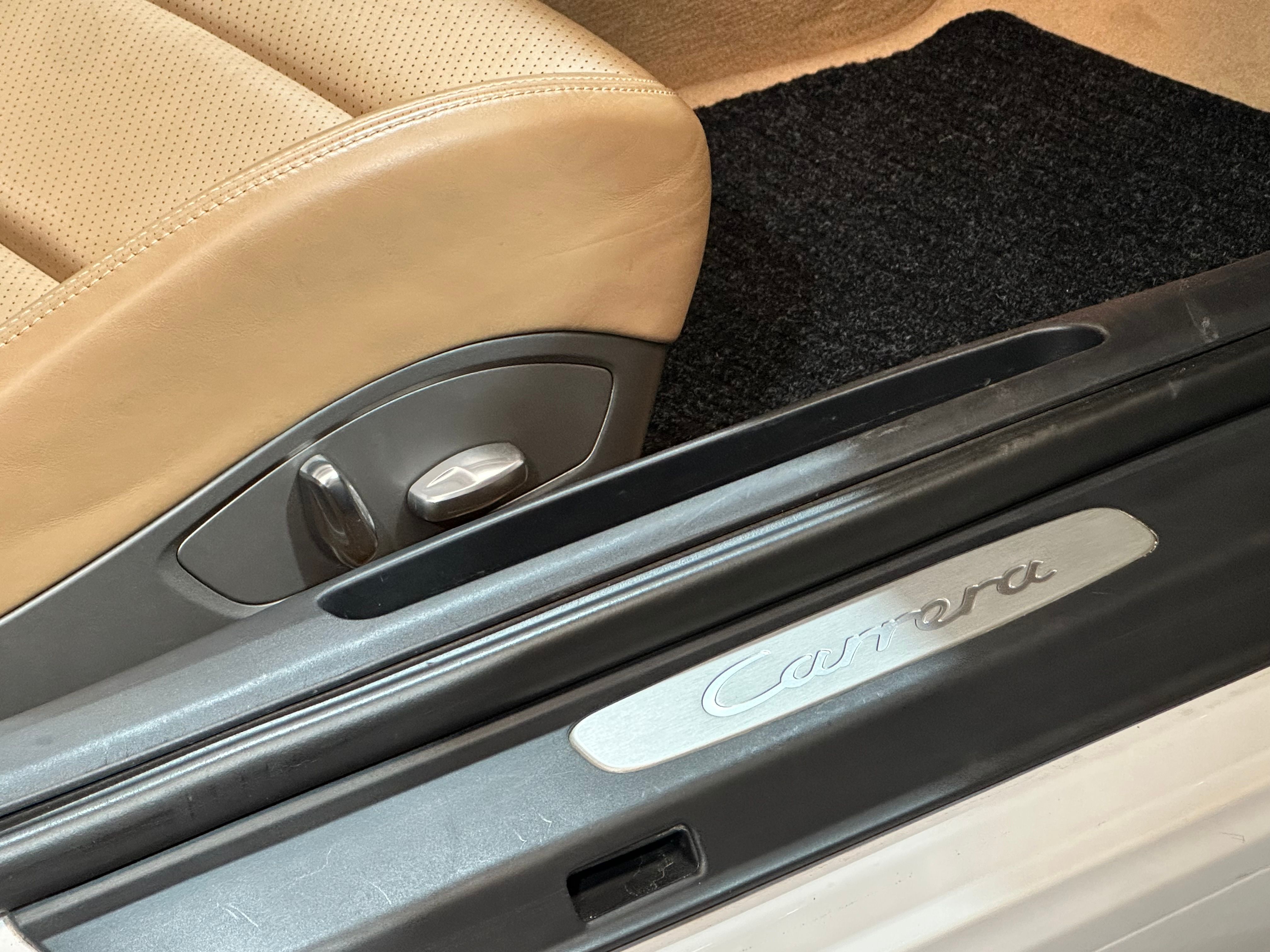 Porsche 991 Carrera 2012 — detail (39)