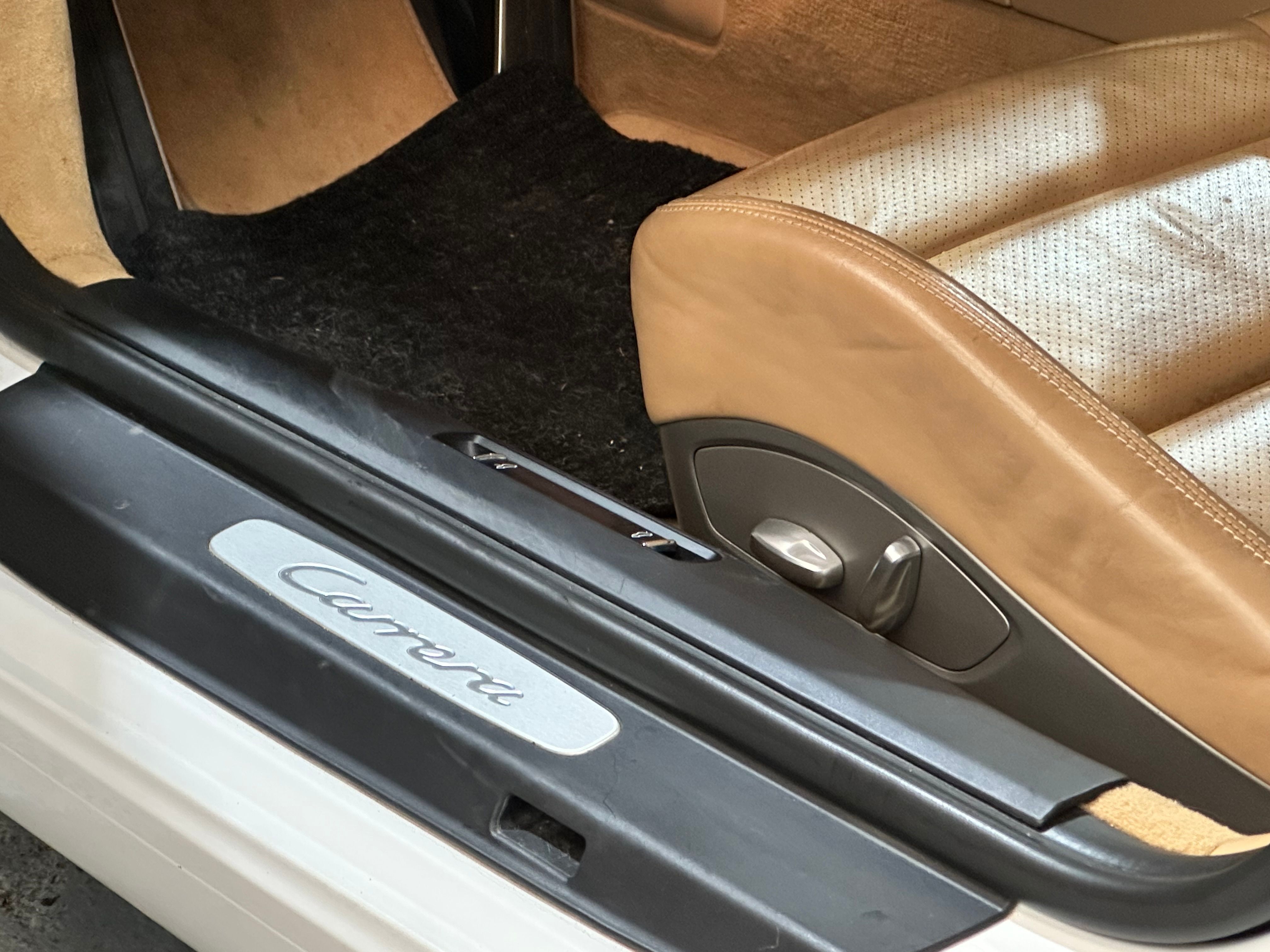 Porsche 991 Carrera 2012 — detail (34)